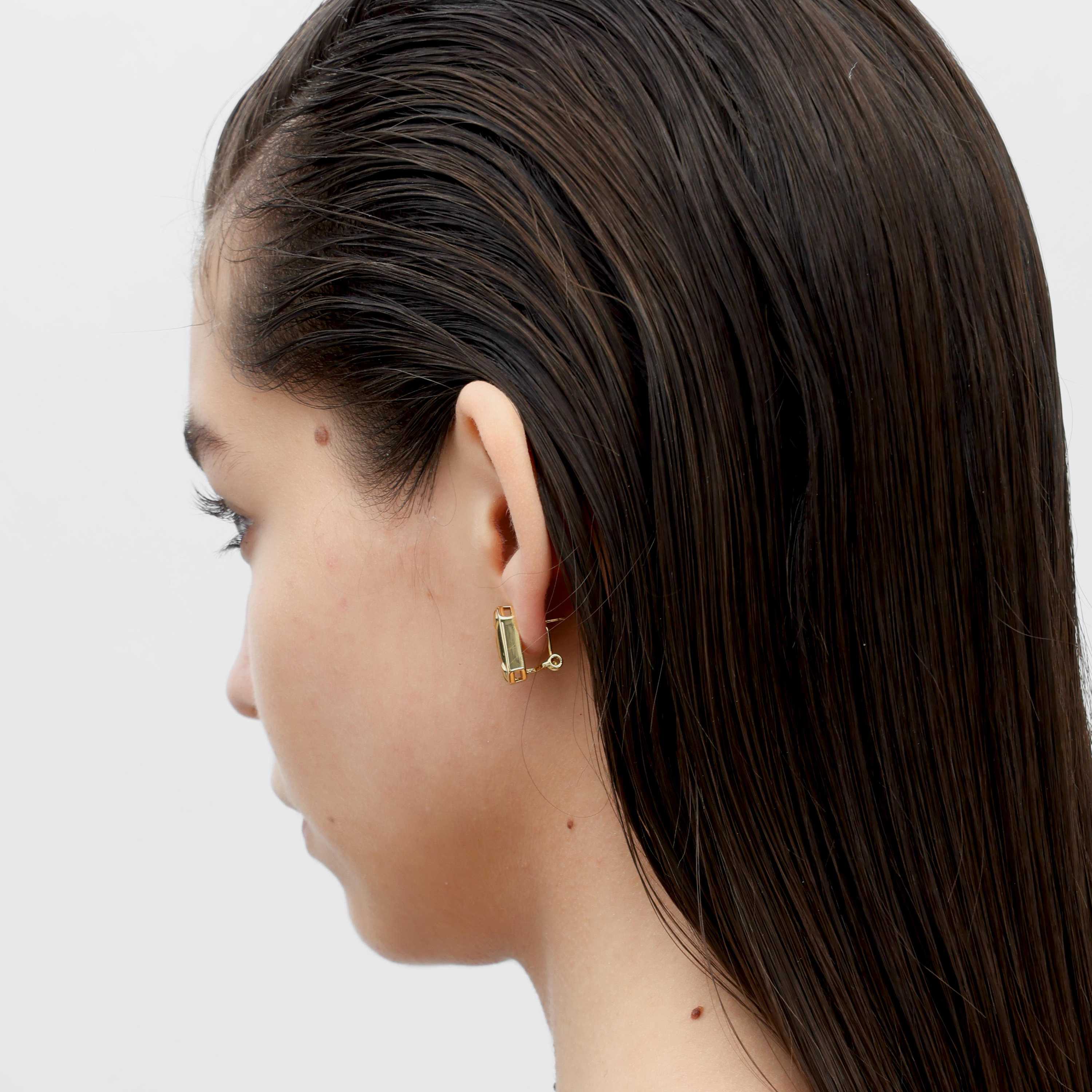 RSNY Redeen Styling Earrings - RSNY R2116B 铜镀金/银耳针 约15*18*5mm 钻石型设计元素/时尚感几何造型/轻量化镂空工艺/微厚重精巧质感