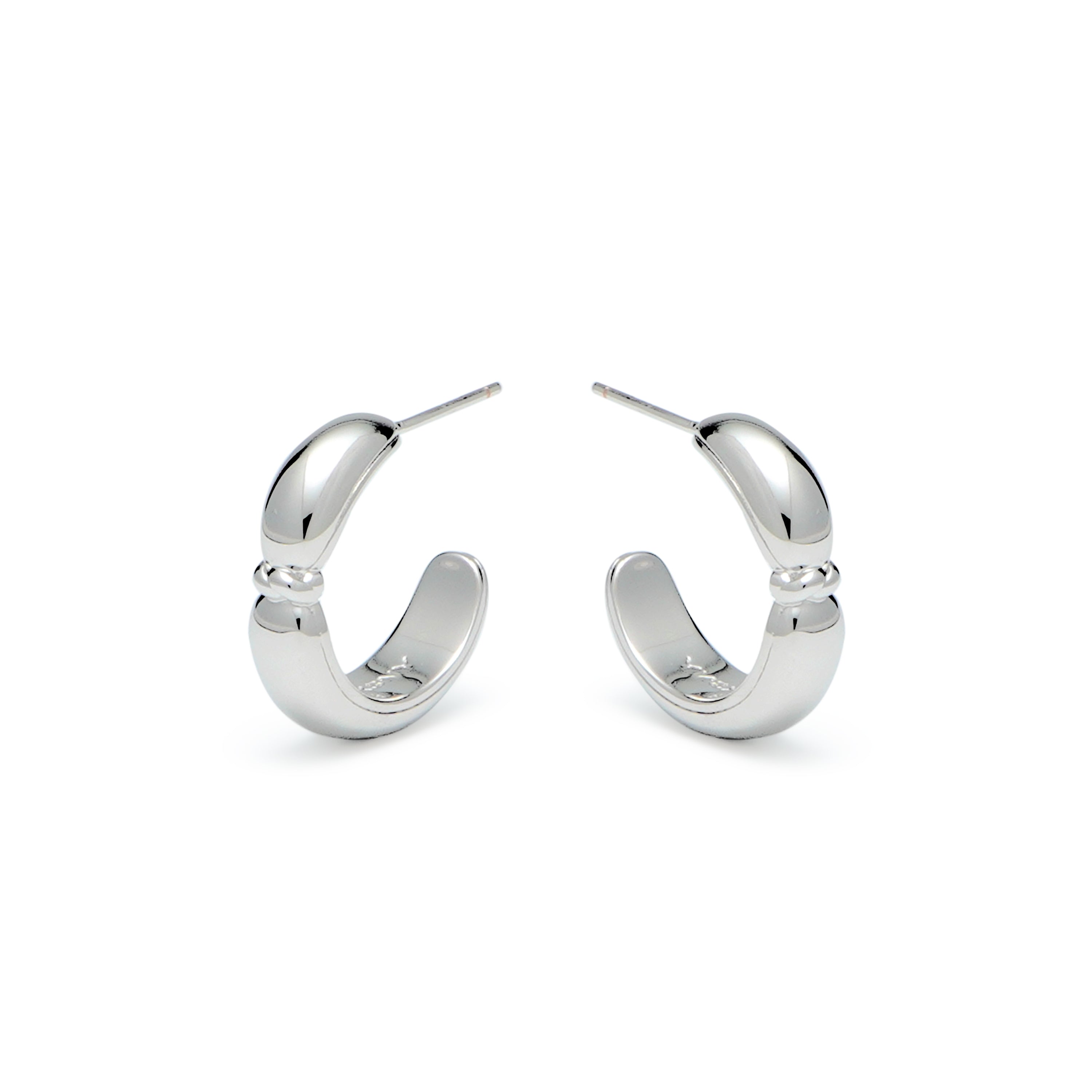 RSNY geometric earrings - RSNY R2091A 铜镀铑/S925银耳针/品牌耳堵 重量:8.4g 尺寸:20*6*20mm 几何缠绕感元素/通勤款简尺寸:造型/纯银高品质耳针/镜面级精工抛光/轻量化品牌工艺