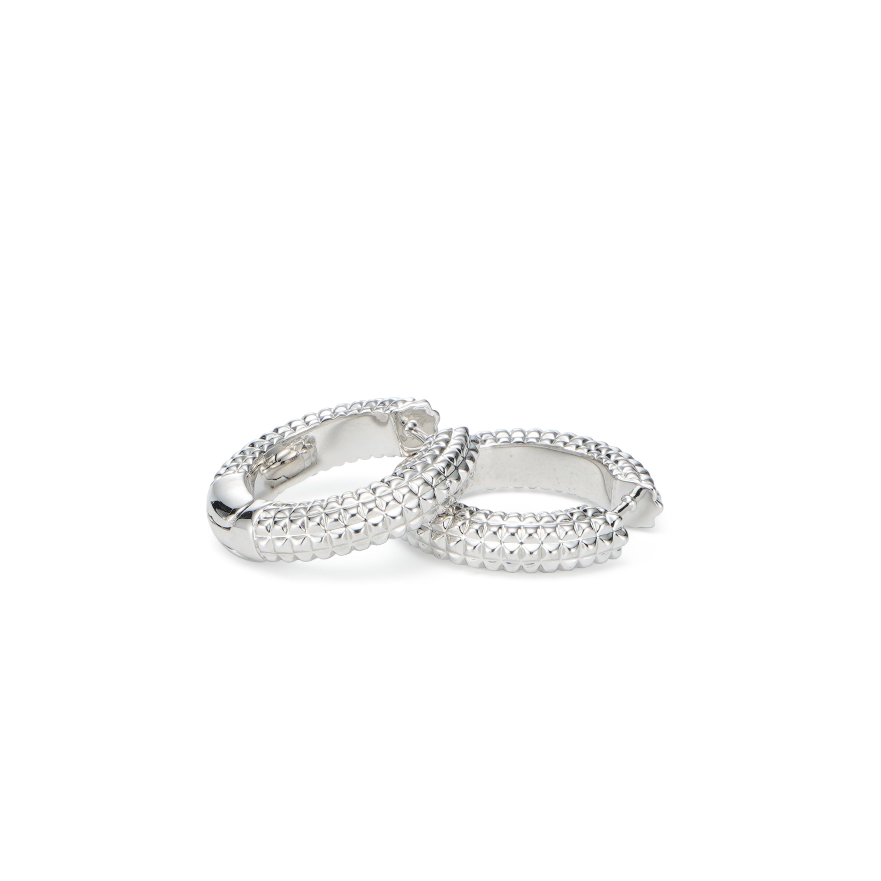 RSNY Diamond Textured Earrings - RSNY R2020A 铜镀铑/S925银耳针(限纯银款） 重量:11.8g 约21*5*23mm 钻石纹设计元素/精致感细节处理/镜面级精工抛光/纯银高品质耳针/轻量化品牌工艺