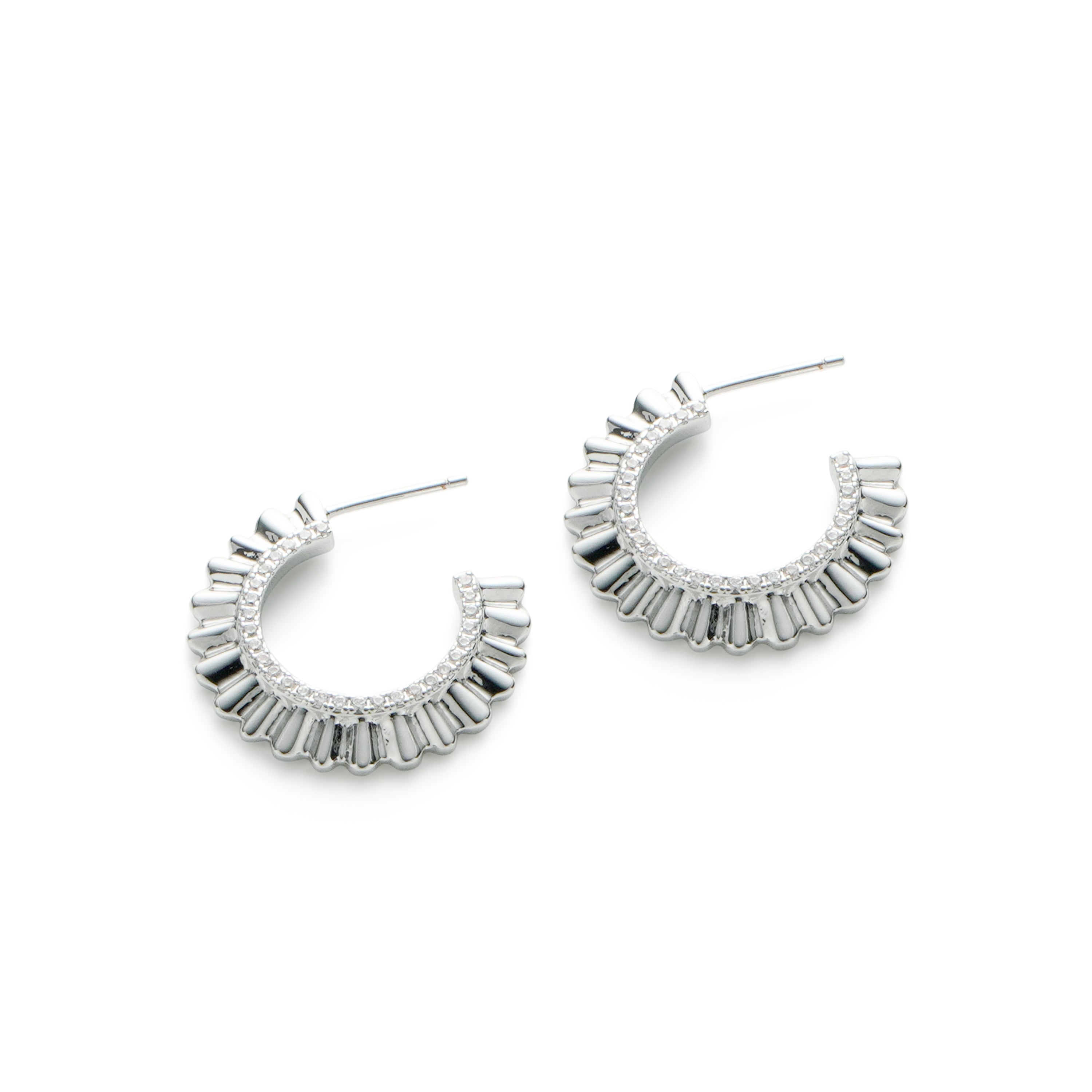 RSNY pleated earrings - RSNY R2138A 铜镀铑/银耳针 约3*23*23mm 波纹感设计元素/几何感切面造型/微厚重精巧质感/纯银高品质耳针