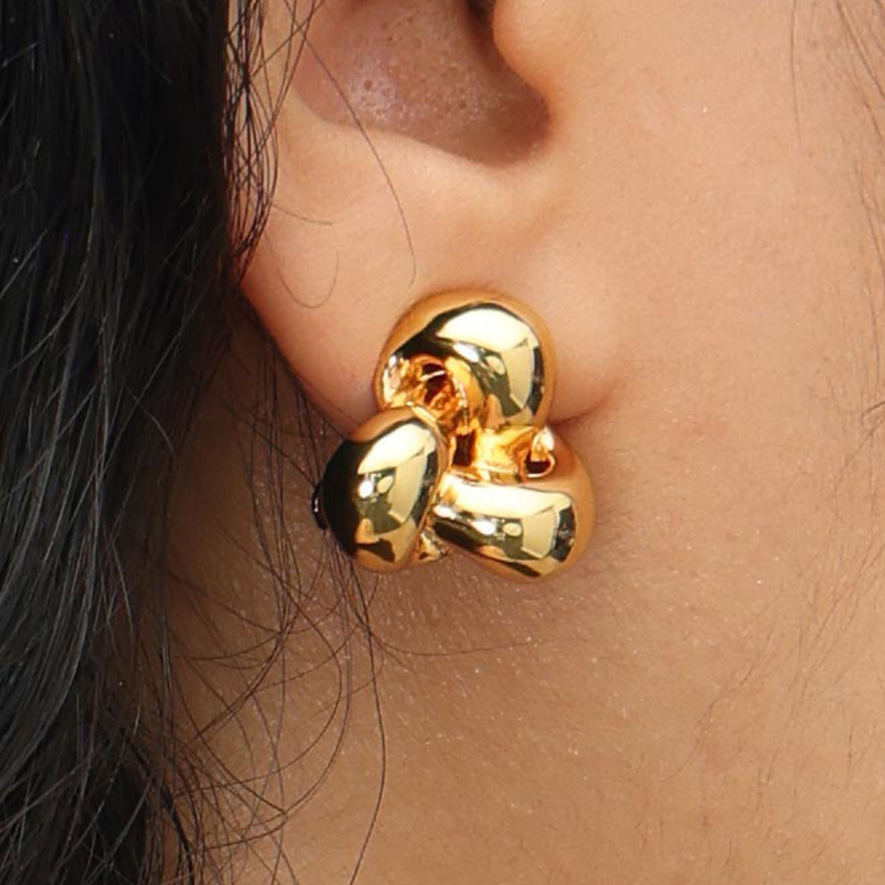RSNY Geometric Stud Earrings - RSNY R2128B 铜镀金/银耳针 约20*19*8mm 几何缠绕感元素/交错环几何造型/轻量化品牌工艺/高韧性弹簧耳扣