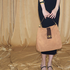 RSNY The Audrey Bag - Large - RSNY Length 36 * Width 10 * Height 35cm Shoulder strap 40cm net size brown cow leather, brown cow suede leather, iconic metal LOGO decoration, main interlayer