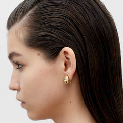 RSNY round diamond stud earrings - RSNY R2117B 铜镀金/银耳针 约16*16*4mm 钻石型设计元素/半球体几何造型/纯手工镶嵌技艺/精致感细节处理