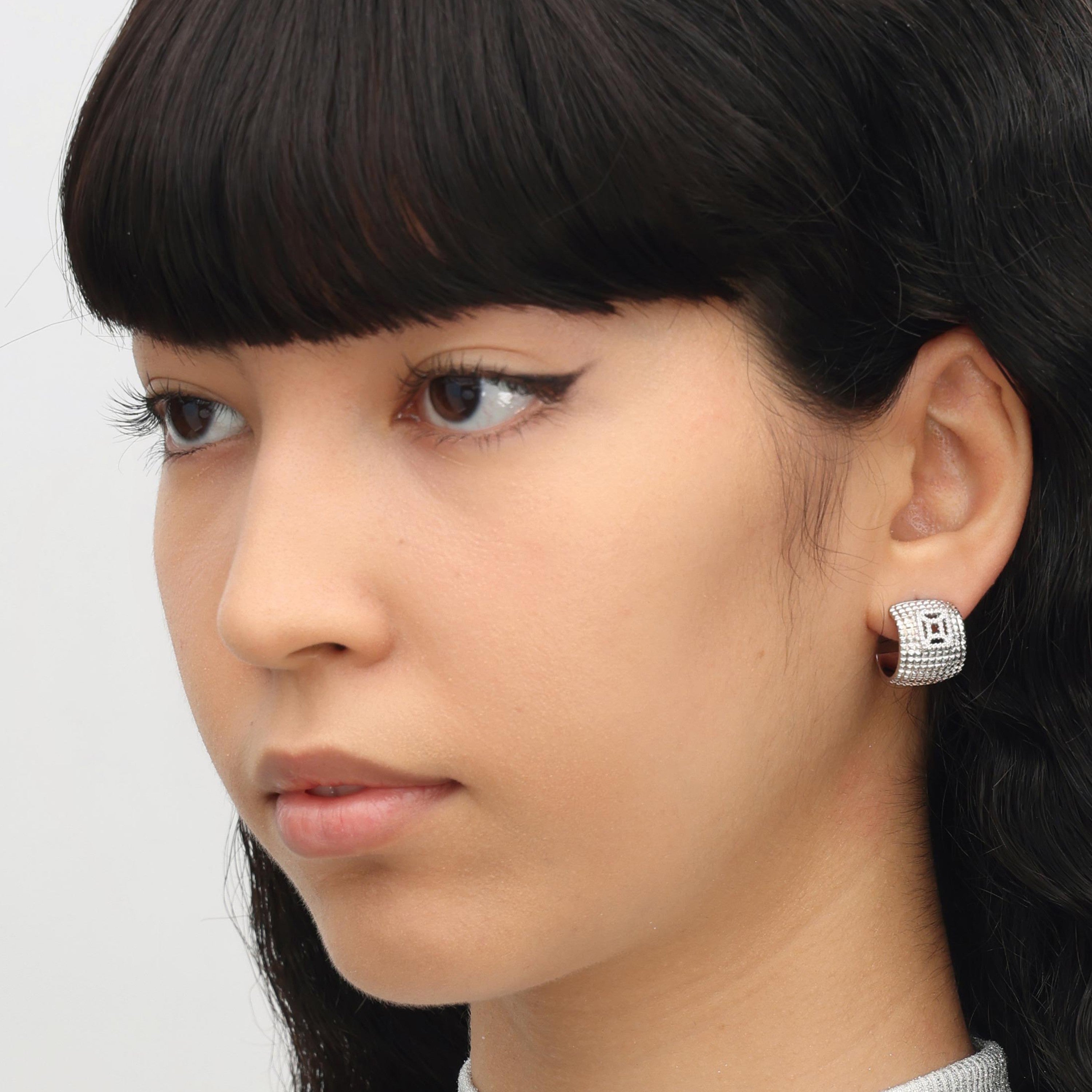RSNY diamond pattern earrings - RSNY R2023A Copper Rhodium Plated/S925 Tremella Needle/Cubic Zirconia/Brand Ear Plug Weight: 7.9g Size: 17 * 14 * 13mm diamond pattern design elements/three-quarter-circle earrings/pure hand-inlaid skills/mirror-level Seiko polishing/lightweight brand craftsmanship