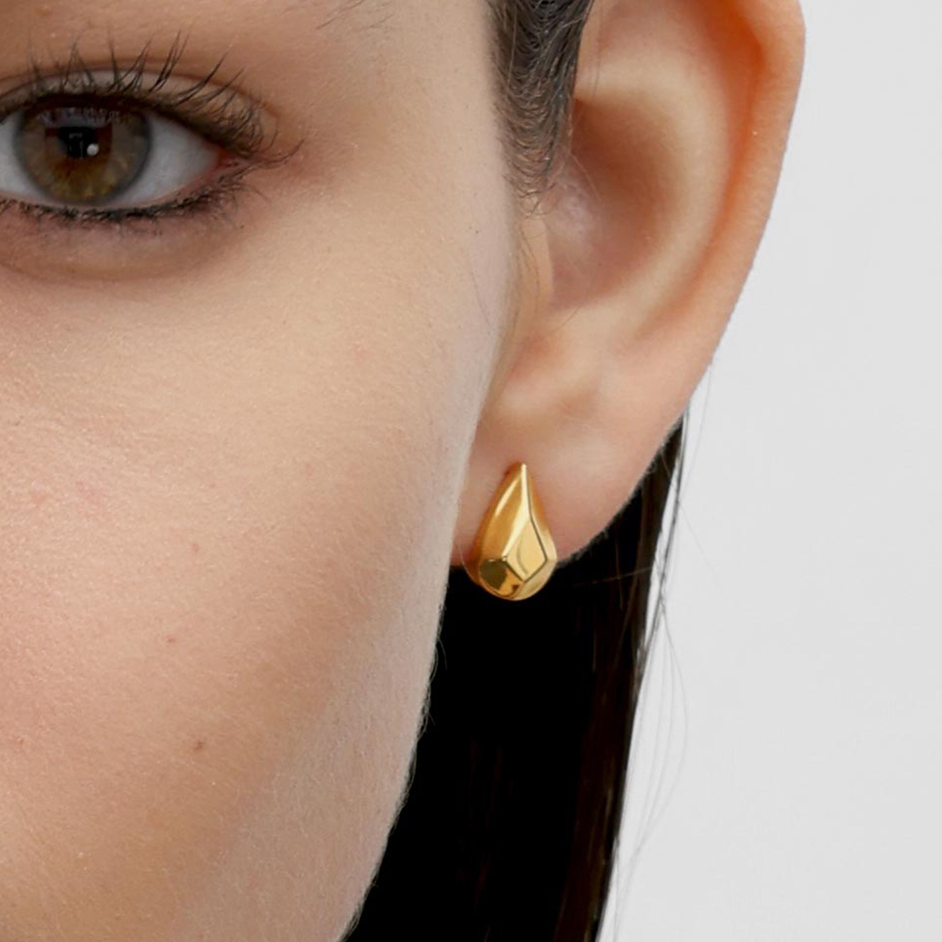 RSNY water drop diamond stud earrings - RSNY R2075B 铜镀金/银耳针约8*12*7mm 几何感切面造型/镜面级精工抛光/精致感细节处理//纯银高品质耳针