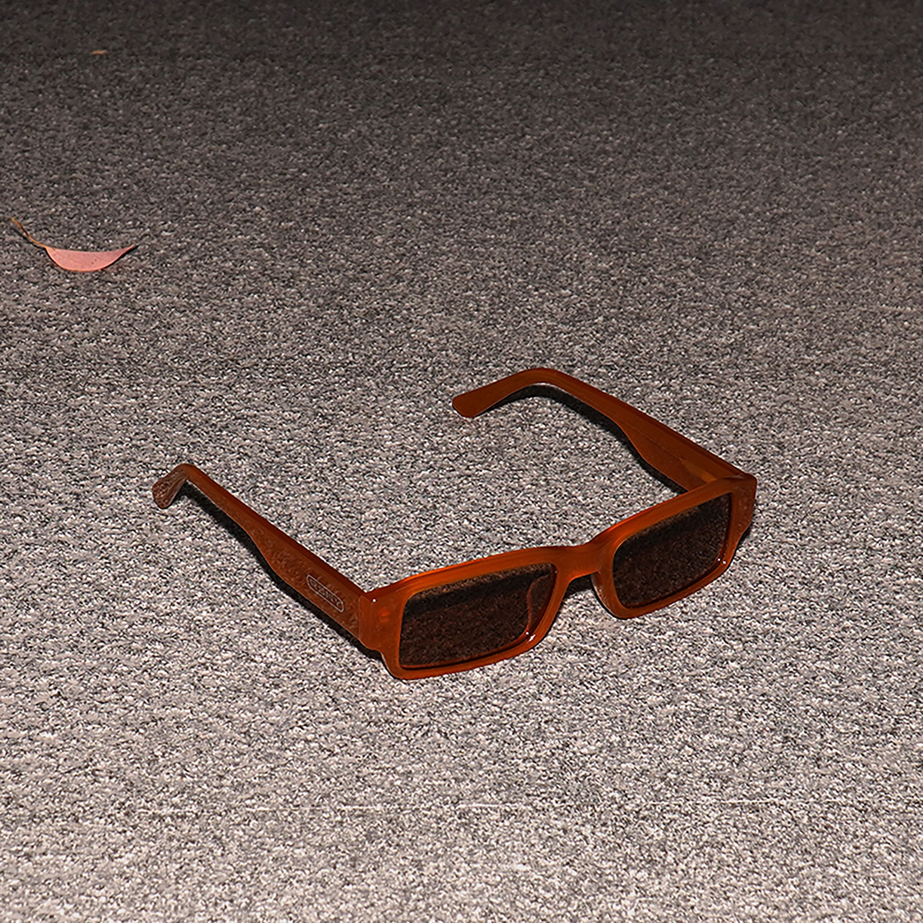 RSNY UN Falt square sunglasses - RSNY ·MJ0004B · Plate/nylon lenses · Frame width 148mm/temple length 145mm · Lens width 53mm/height 30.1mm · Unisex geometry box version design/0 touch metal logo/50 degree orange high-quality plate