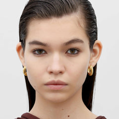 RSNY double pearl earrings - RSNY R2139B 铜镀金/银耳针 约6*22*23mm 钻石纹设计元素/时尚感几何造型/优选精品级贝珠/精致感细节处理