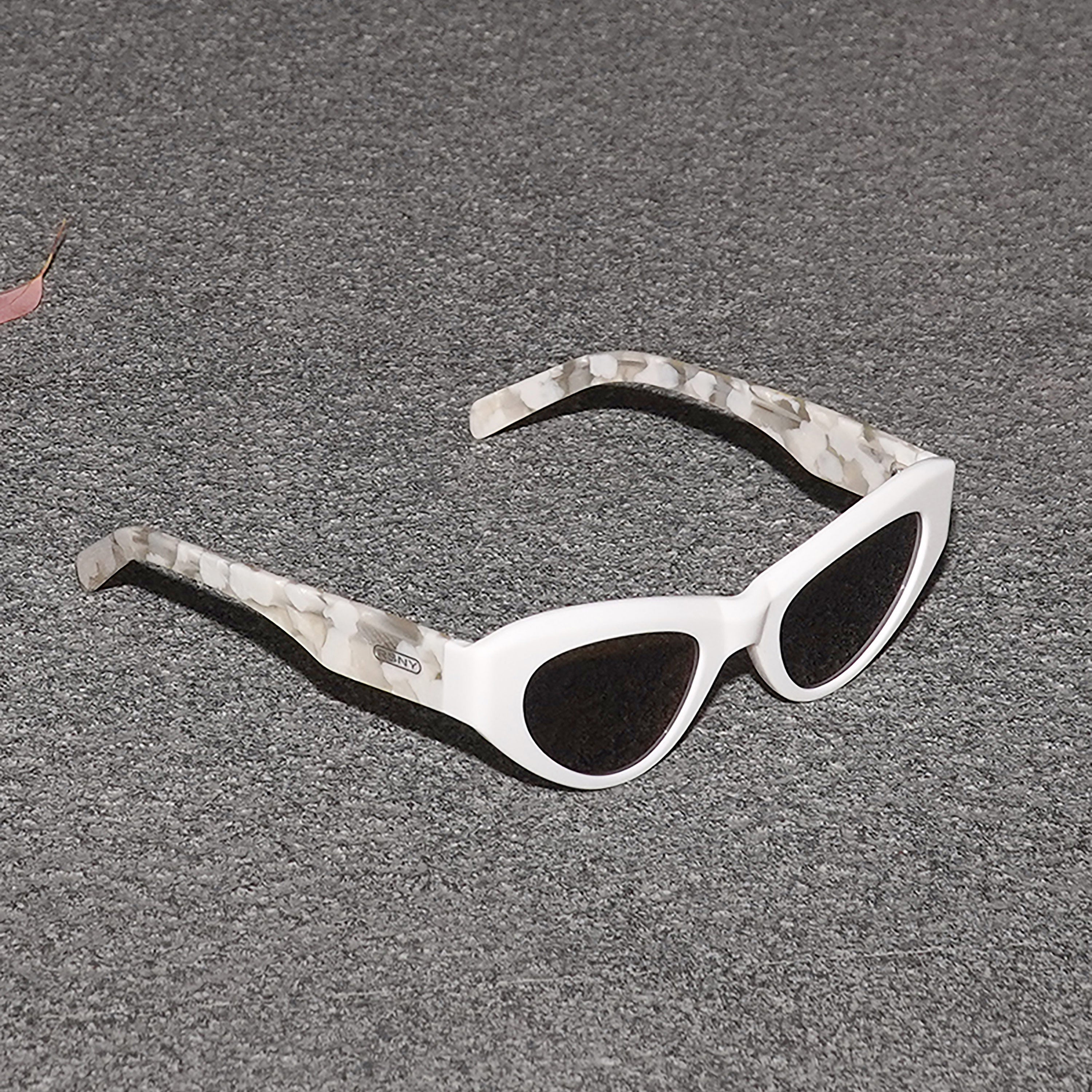 RSNY Dazzling SOFT Cat Eye Sunglasses - RSNY ·MJ0011C · Plate/nylon lenses · Frame width 145.7mm/temple length 145mm · Lens width 50mm/height 36.5mm · Unisex triangular cat glasses frame design/0 touch metal logo/widened temple is more comfortable to wear/milky white frame and gray texture temple mix and match color matching