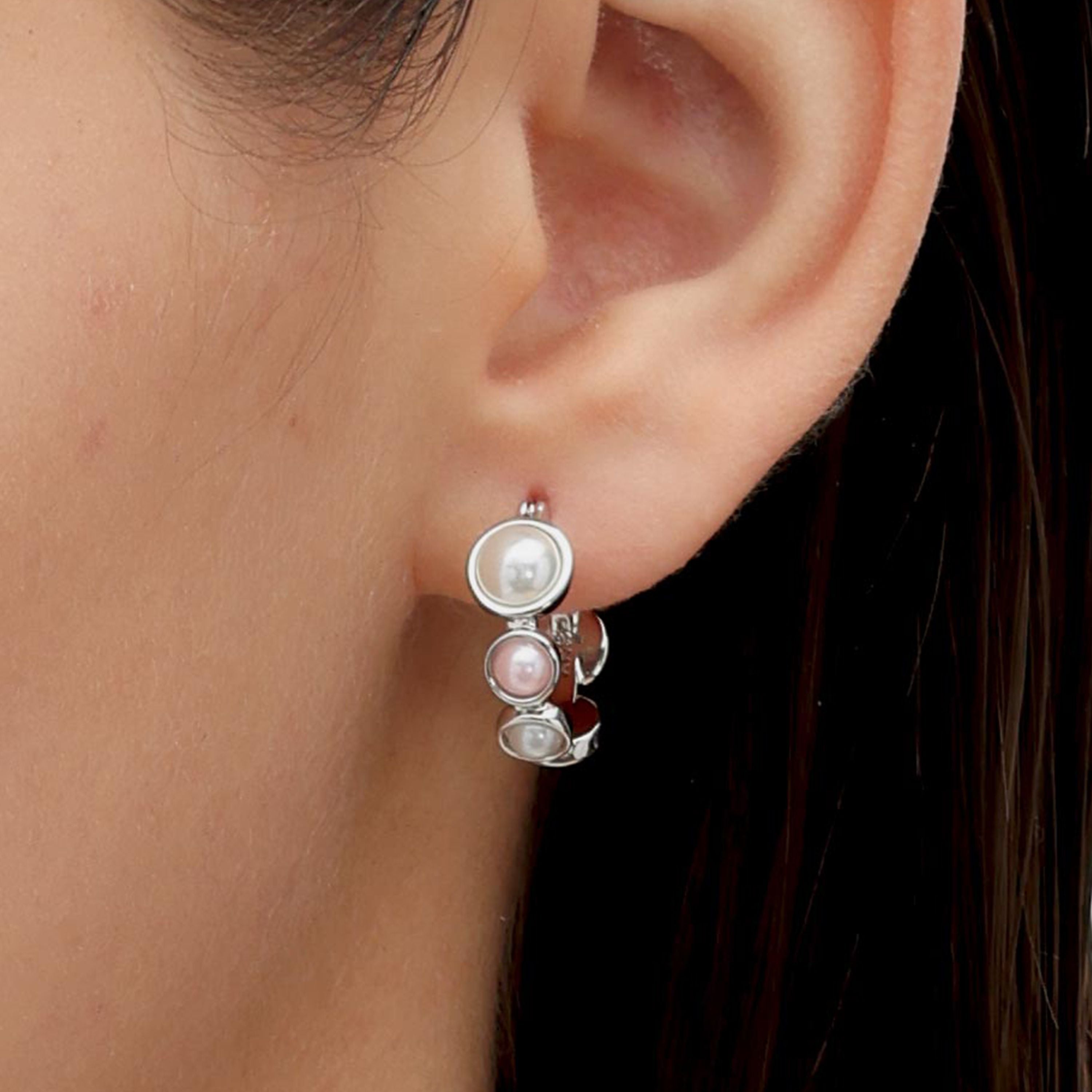 RSNY irregular pearl earrings - RSNY R2169A 铜镀铑/银耳针 约22*22*7mm 圆环型设计元素/时尚感几何造型/优选精品级贝珠/精致感细节处理