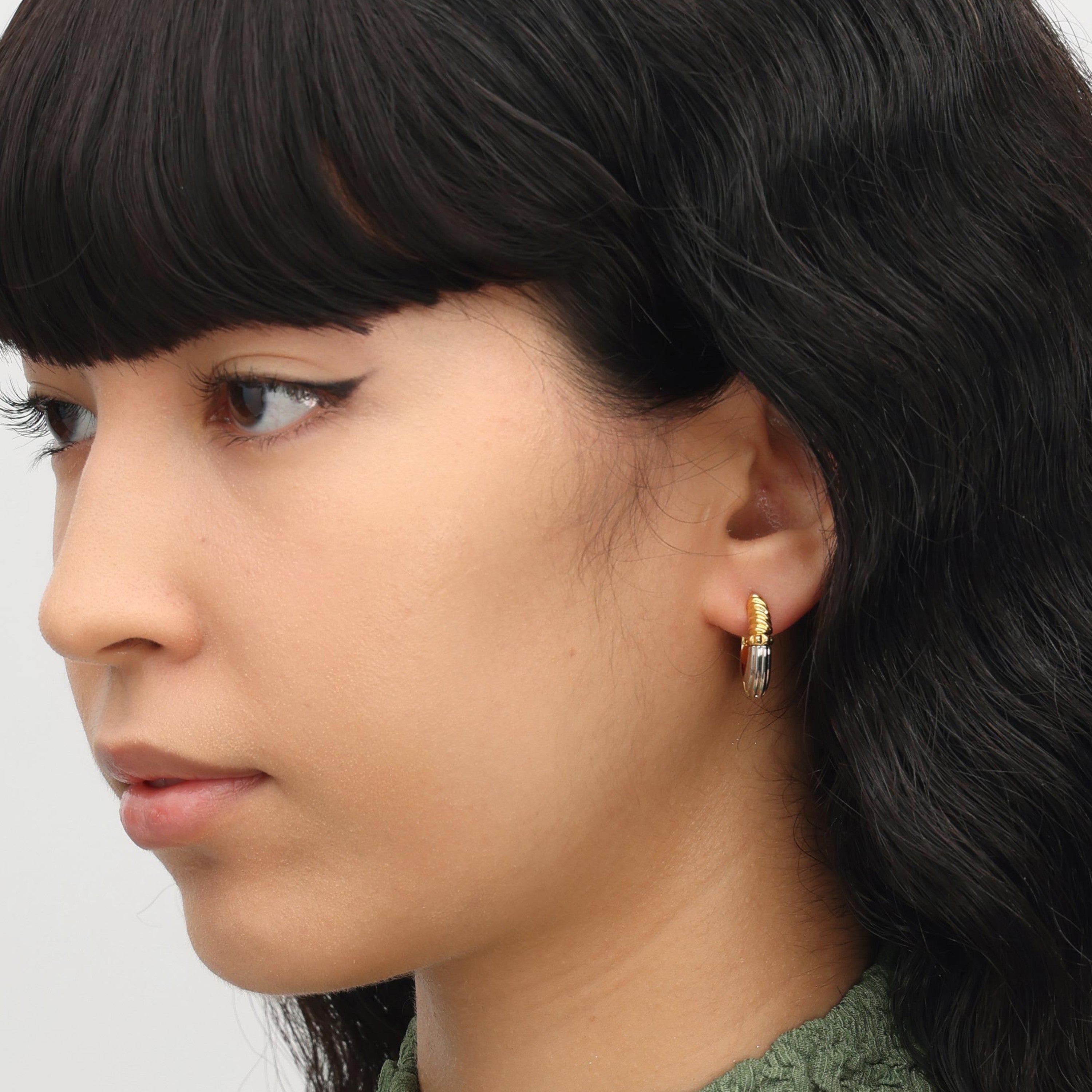 RSNY Roman stitching texture earrings - RSNY R2045A Copper Plated Rhodium/Copper Plated Gold Weight: 10g Size: 20 * 6 * 20mm Diamond pattern design elements/two-color luxury grade electroplating/fashion geometric modeling/mirror grade Seiko polishing/lightweight brand craftsmanship