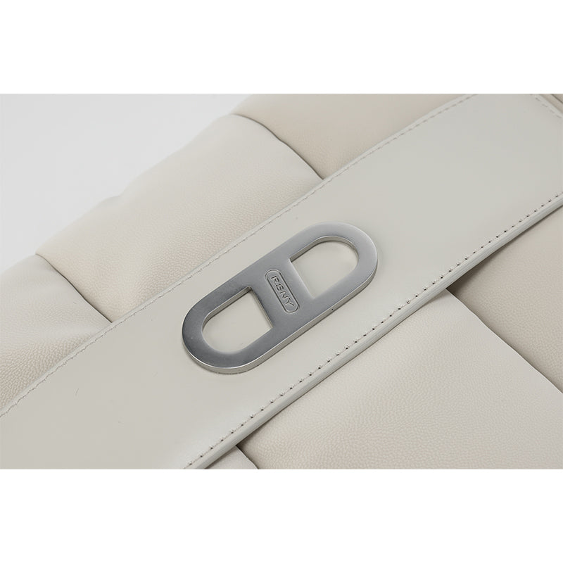 RSNY Nappy Nappy Cloud Clutch Bag - RSNY Length 38 * Width 6 * Height 25cm cow leather, super tactile leather fabric, iconic metal LOGO decoration, main mezzanine, light feel, flip design, genuine leather intervention design