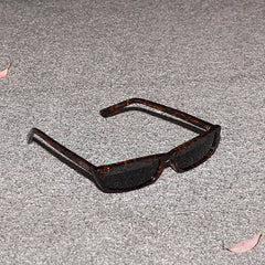 RSNY NP Sharp Blade Sunglasses - RSNY ·MJ0006B · Plate/nylon lenses · Frame width 145mm/temple length 145mm · Lens width 56mm/height 26mm · Unisex blade with extremely narrow frame design/0 touch metal logo/The darling of the top people in the fashion circle/Special black and brown tortoiseshell plate