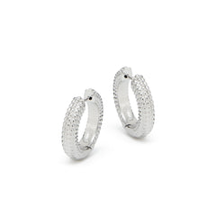 RSNY Diamond Textured Earrings - RSNY R2020A 铜镀铑/S925银耳针(限纯银款） 重量:11.8g 约21*5*23mm 钻石纹设计元素/精致感细节处理/镜面级精工抛光/纯银高品质耳针/轻量化品牌工艺
