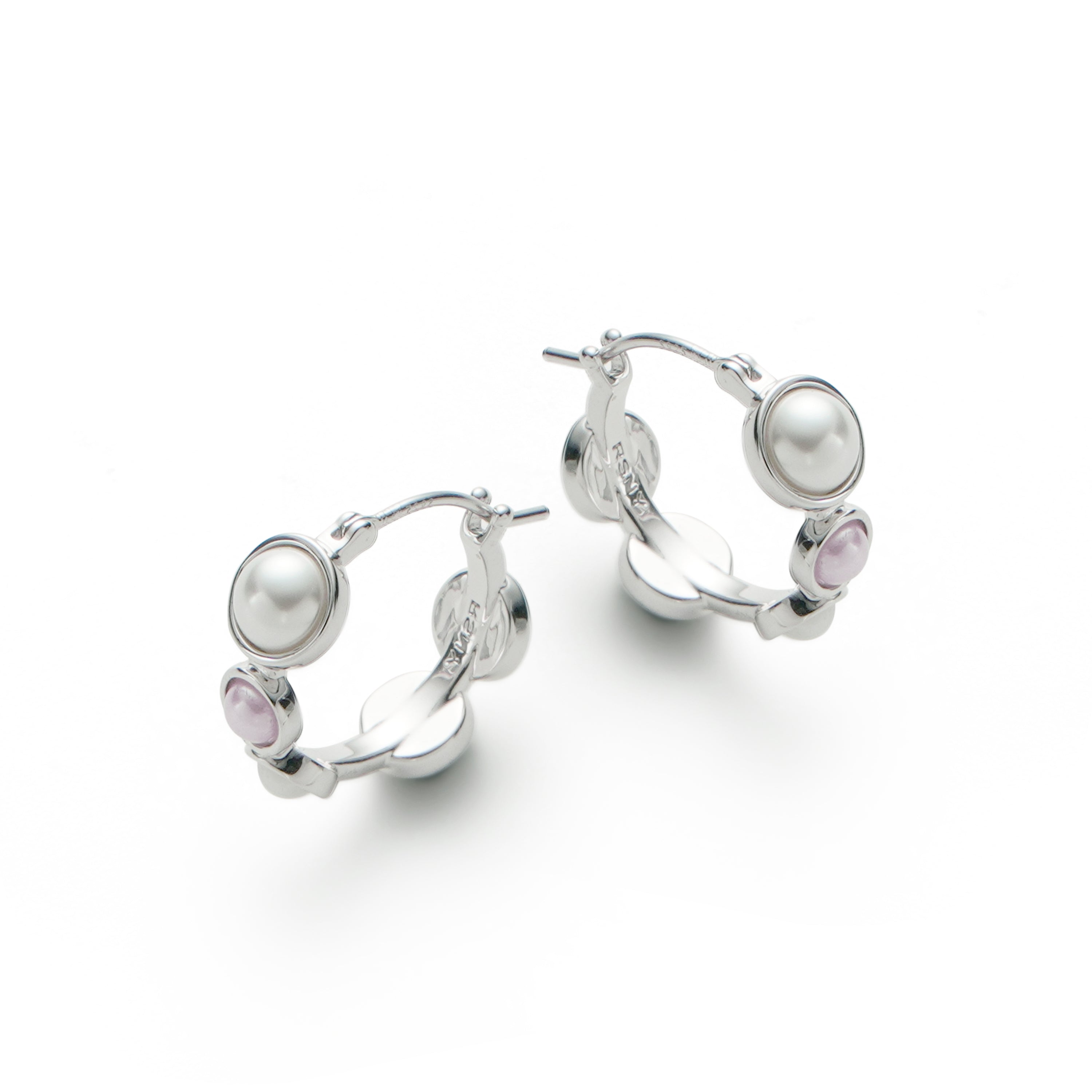 RSNY irregular pearl earrings - RSNY R2169A 铜镀铑/银耳针 约22*22*7mm 圆环型设计元素/时尚感几何造型/优选精品级贝珠/精致感细节处理
