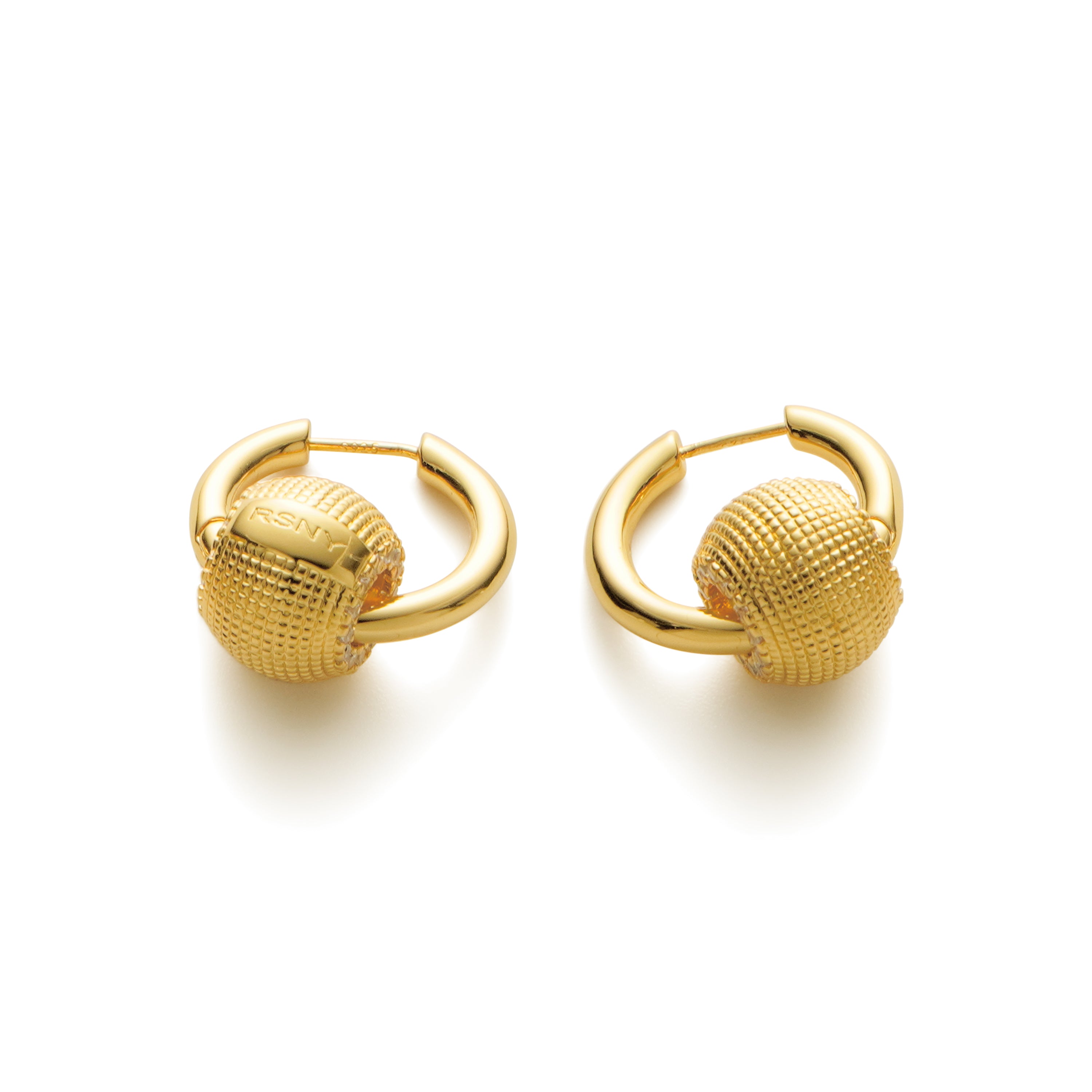RSNY Diamond Textured Earrings - RSNY R2157B 铜镀金/银耳针 约13*20*24mm 波点型设计元素/时尚感几何造型/纯银高品质耳针/精致感细节处理