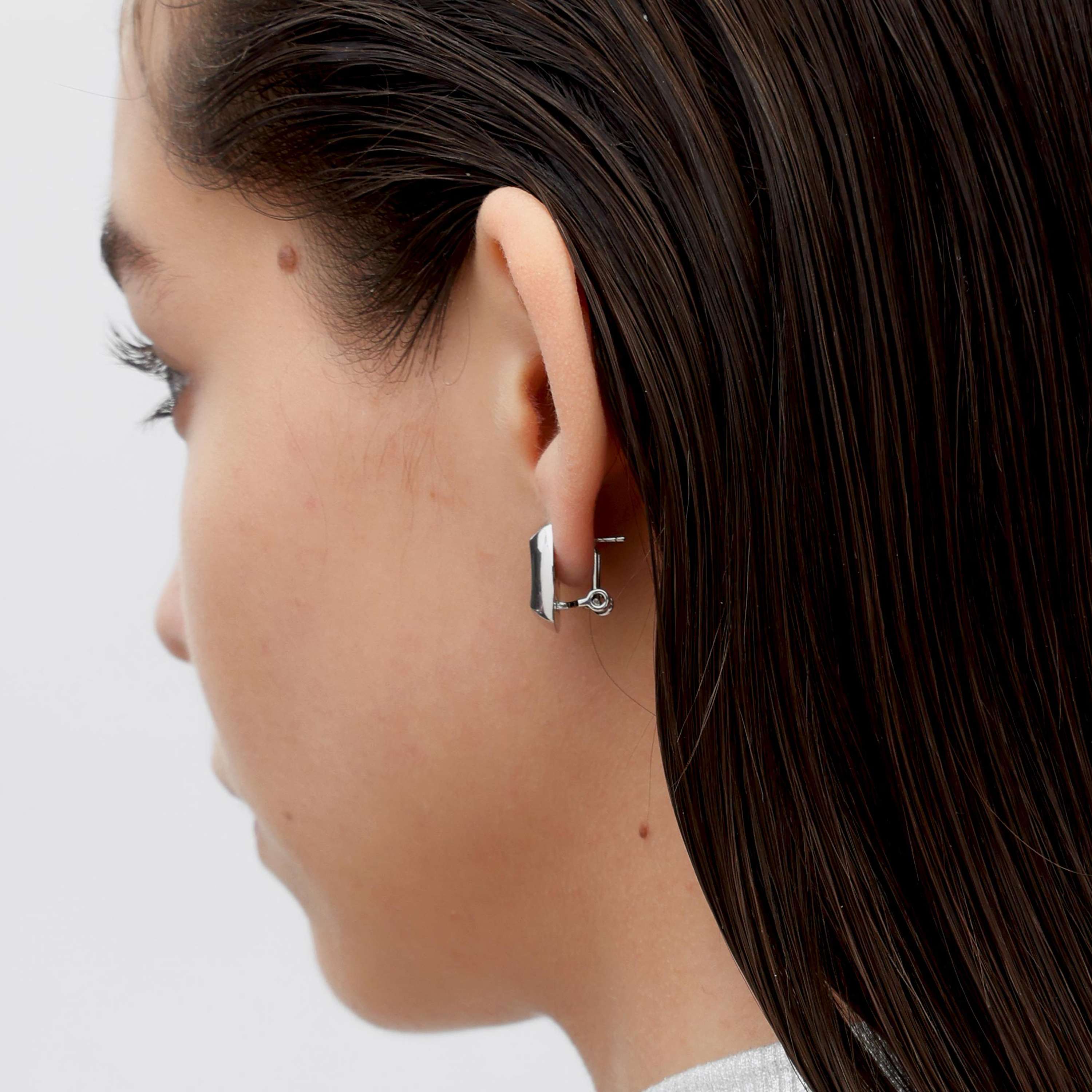 RSNY square diamond stud earrings - RSNY R2072A 铜镀铑/S925银耳针 重量:10g 约18*4*18mm 钻石级精巧切面/精致感细节处理/纯银高品质耳针/镜面级精工抛光/轻量化品牌工艺