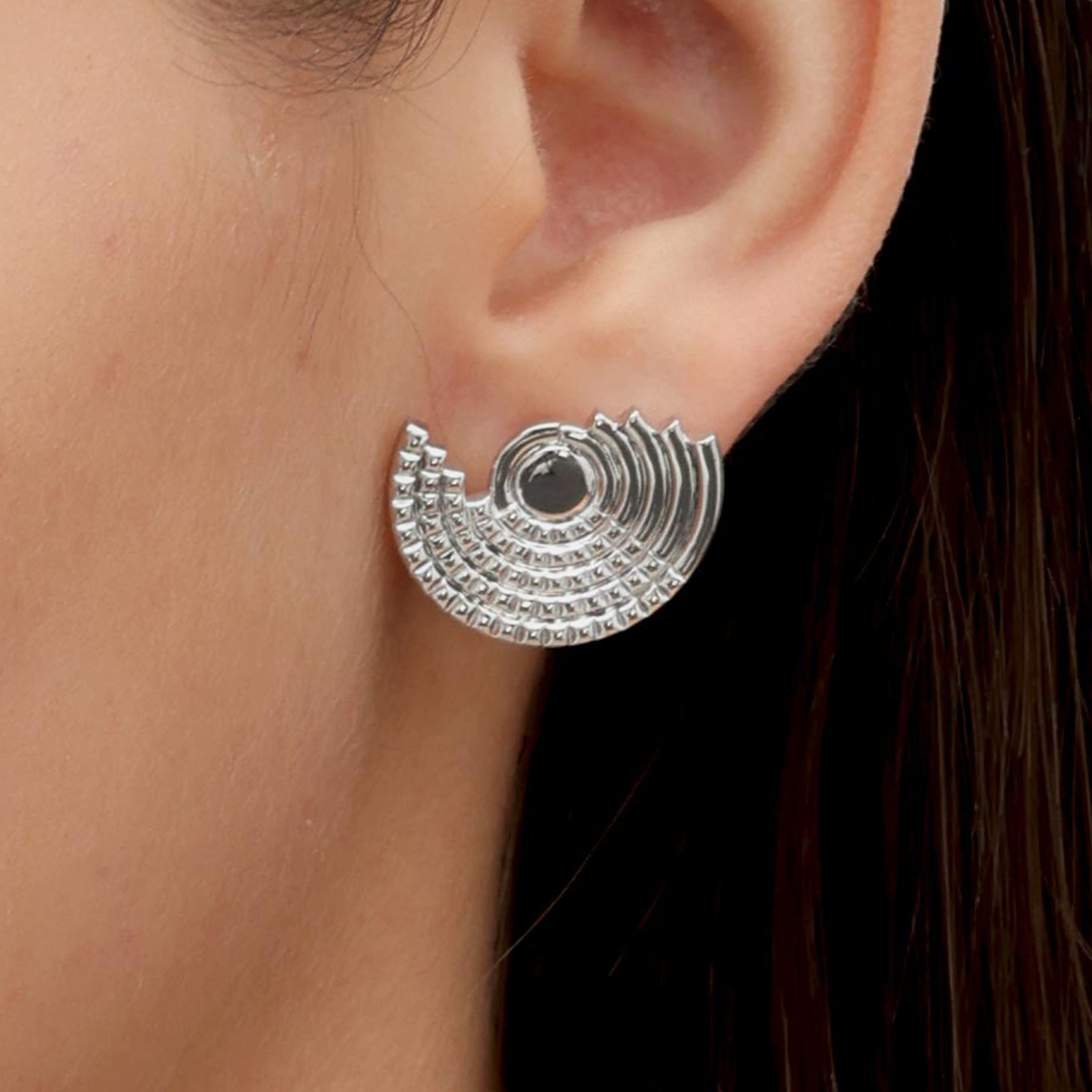 RSNY diamond pattern retro stud earrings - RSNY R2162A 铜镀铑/银耳针 约24*18*3mm 钻石纹设计元素/半剖面几何造型/纯银高品质耳针/镜面级精工抛光