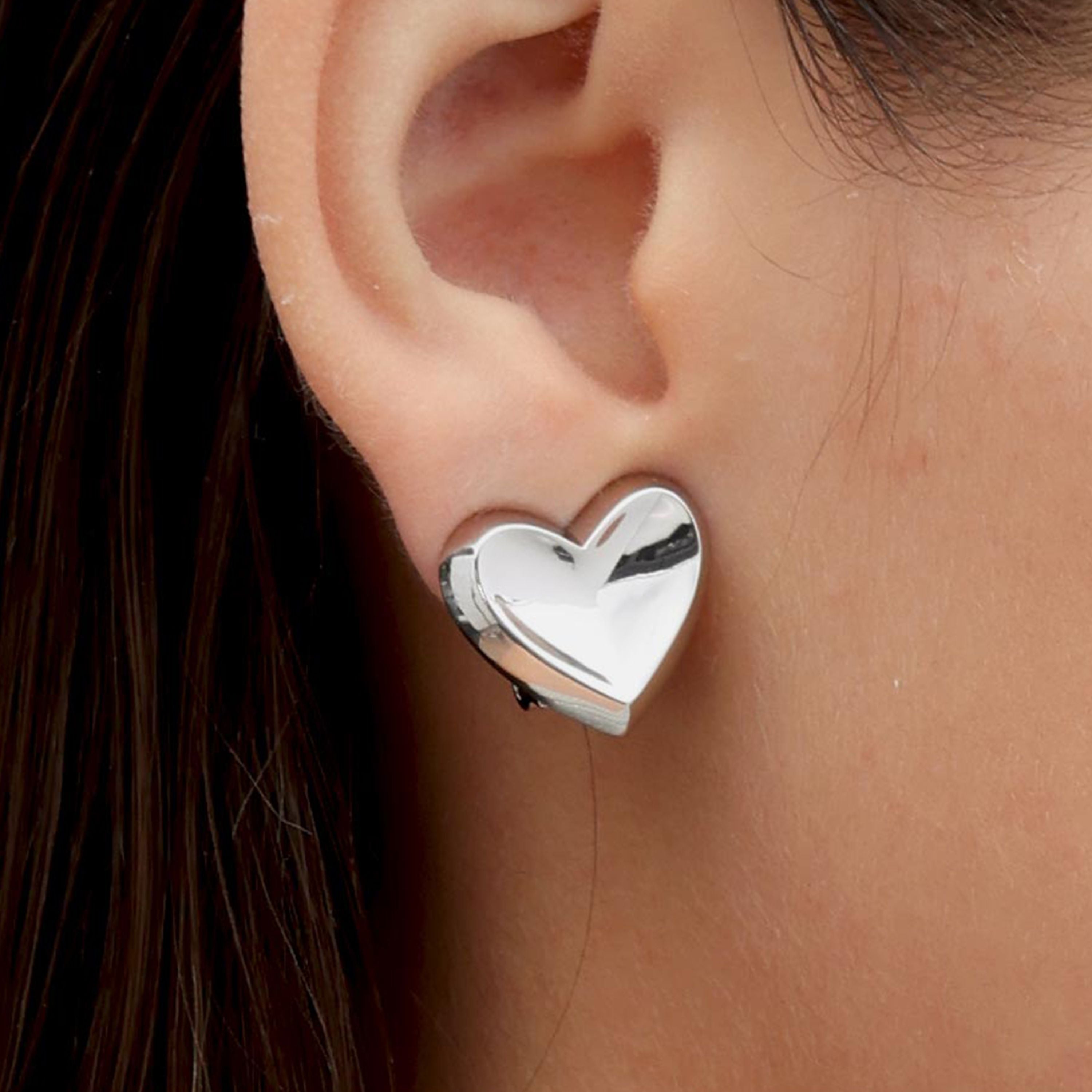 RSNY geometric love stud earrings - RSNY R2090A 铜镀铑/S925银耳针 重量:8.2g 约20*3*18mm 爱心型精巧切面/精致感细节处理/纯银高品质耳针/镜面级精工抛光/轻量化品牌工艺