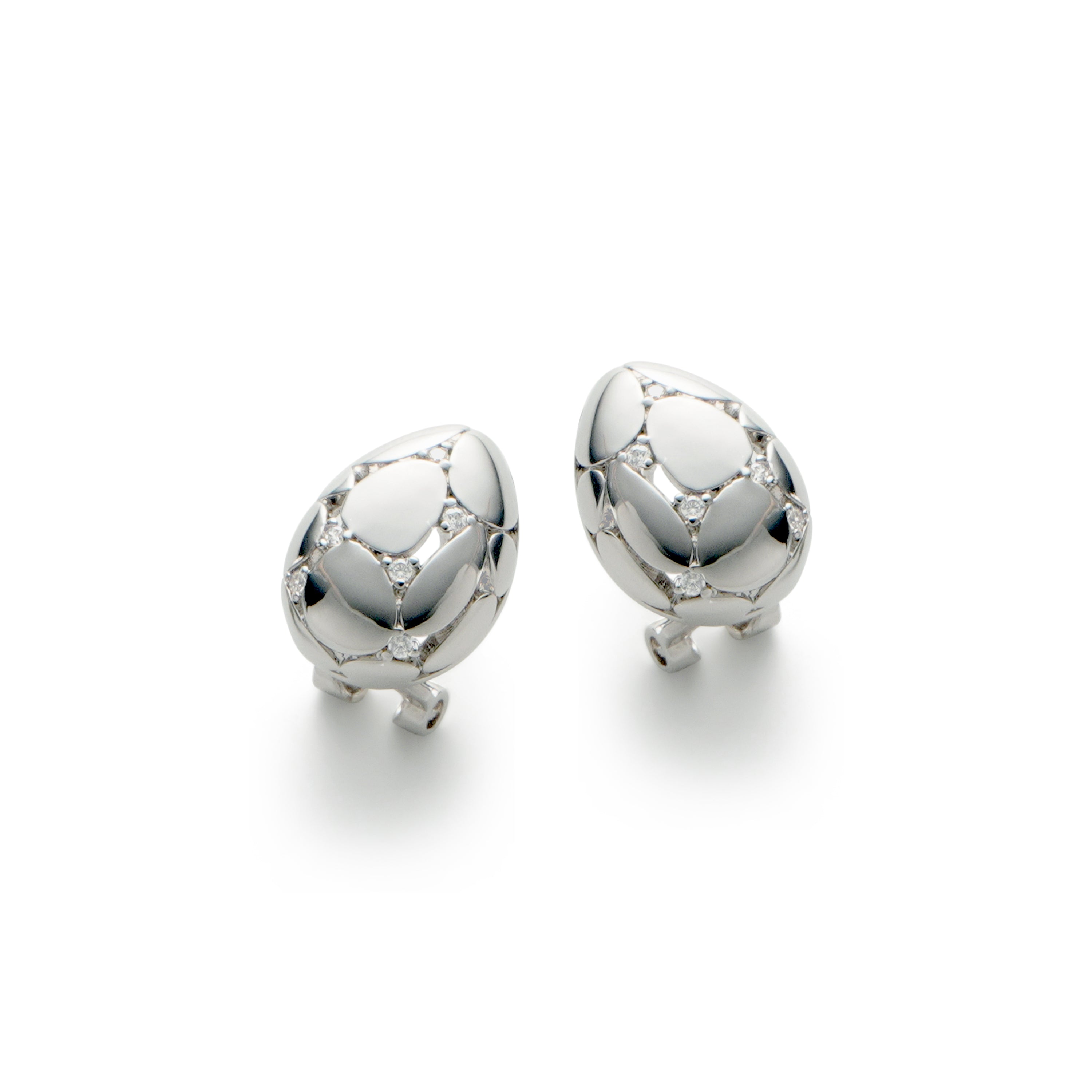 RSNY Diamond Stud Earrings - RSNY R2127A 铜镀铑/银耳针 约14*19*7mm 钻石型设计元素/通勤款几何造型/精致感细节处理/纯手工镶嵌技艺