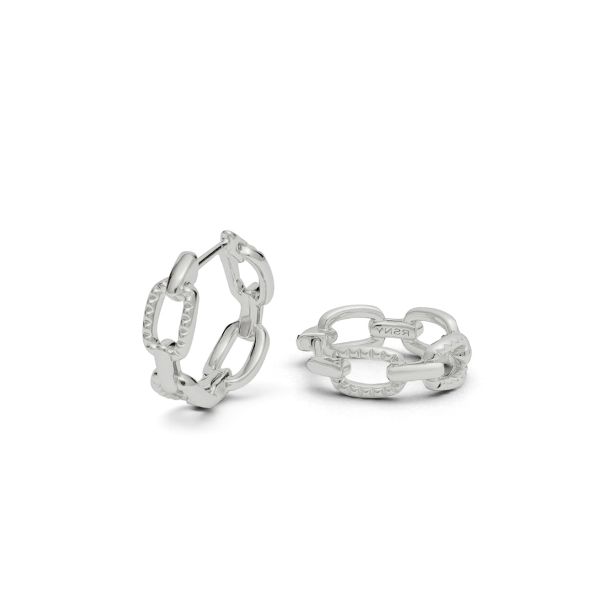 RSNY diamond pattern chain earrings - RSNY R2082A copper rhodium plating Weight: 4g Size: 19 * 6 * 19mm Diamond pattern chain elements/lightweight hollowing process/pure manual inlay technology/mirror-level precision polishing