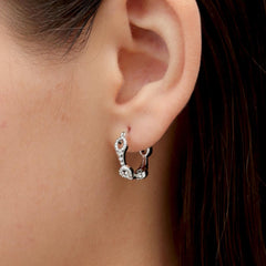 RSNY diamond pattern earrings - RSNY R2109A 铜镀铑/银耳针 约18*5*18mm 钻石纹设计元素/马蹄环几何造型/轻量化品牌工艺/精致感细节处理