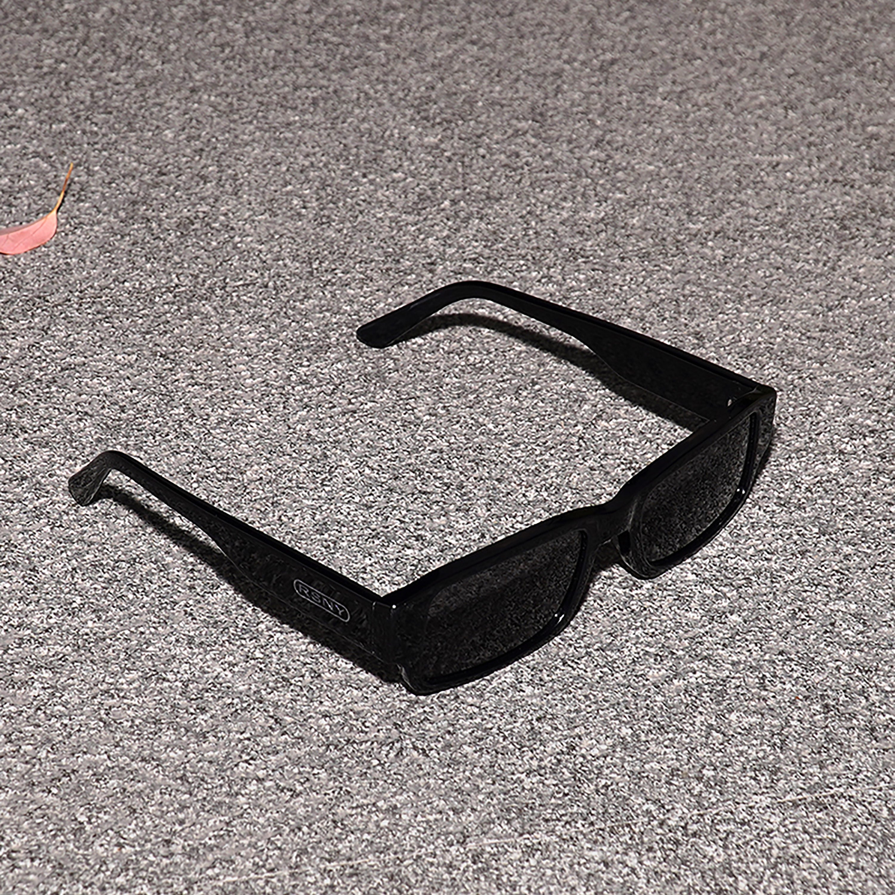 RSNY UN Falt square sunglasses - RSNY ·MJ0004A · Plate/nylon lenses · Frame width 148mm/temple length 145mm · Lens width 53mm/height 30.1mm · Unisex geometry box version design/0 touch metal logo