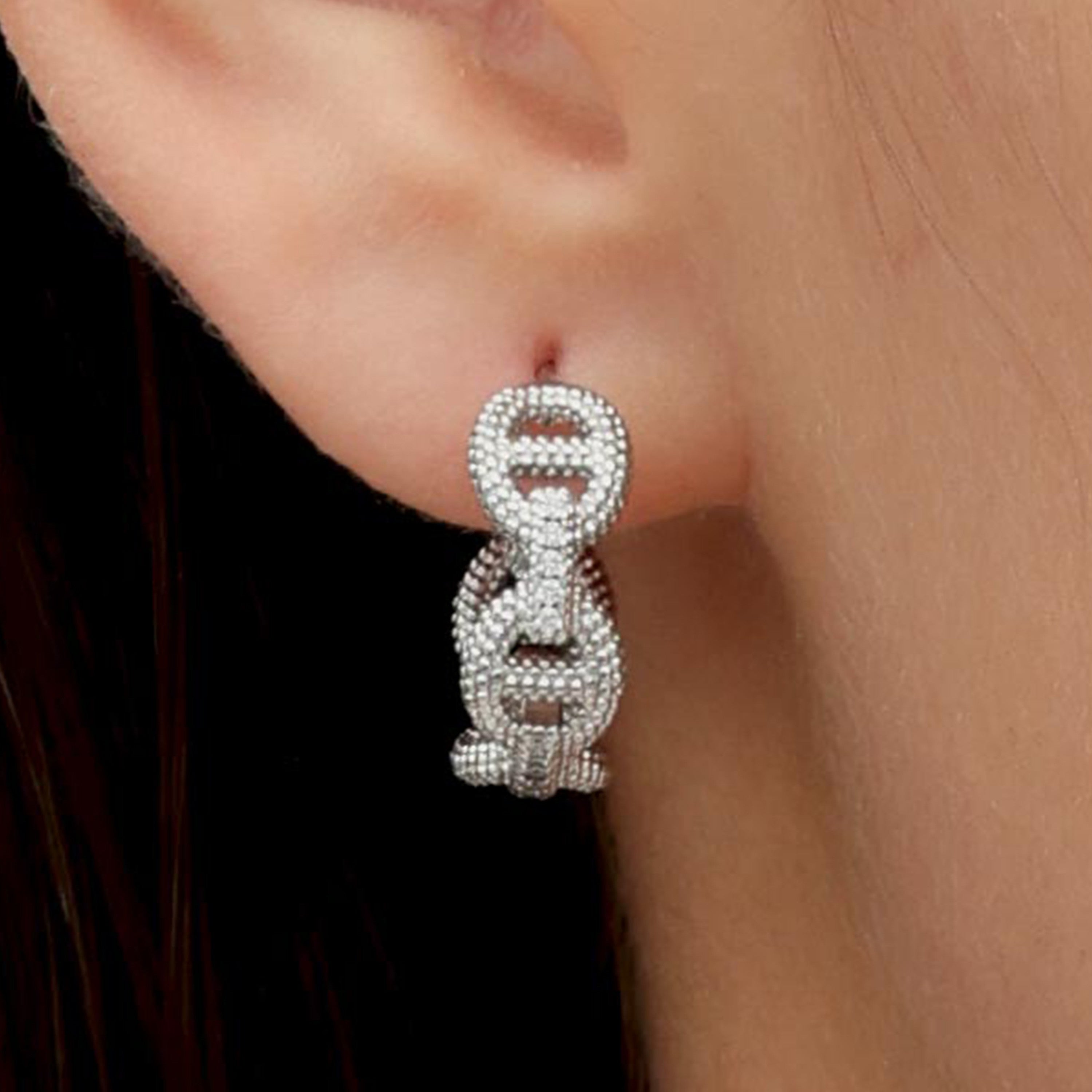 RSNY Geometric Textured Earrings - RSNY R2177A 铜镀铑/银耳针 约7*20*20mm 钻石纹设计元素/几何感切面造型/纯银高品质耳针/精巧感开合设计