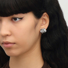 RSNY orchid stud earrings - RSNY R2114A 铜镀铑/银耳针 约20*17*7mm 优雅感花朵元素/时尚感几何造型/纯银高品质耳针/纯手工精雕工艺