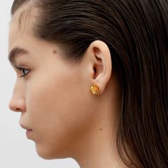 RSNY orchid stud earrings - RSNY R2114B 铜镀金/银耳针 约20*17*7mm 优雅感花朵元素/时尚感几何造型/纯银高品质耳针/纯手工精雕工艺