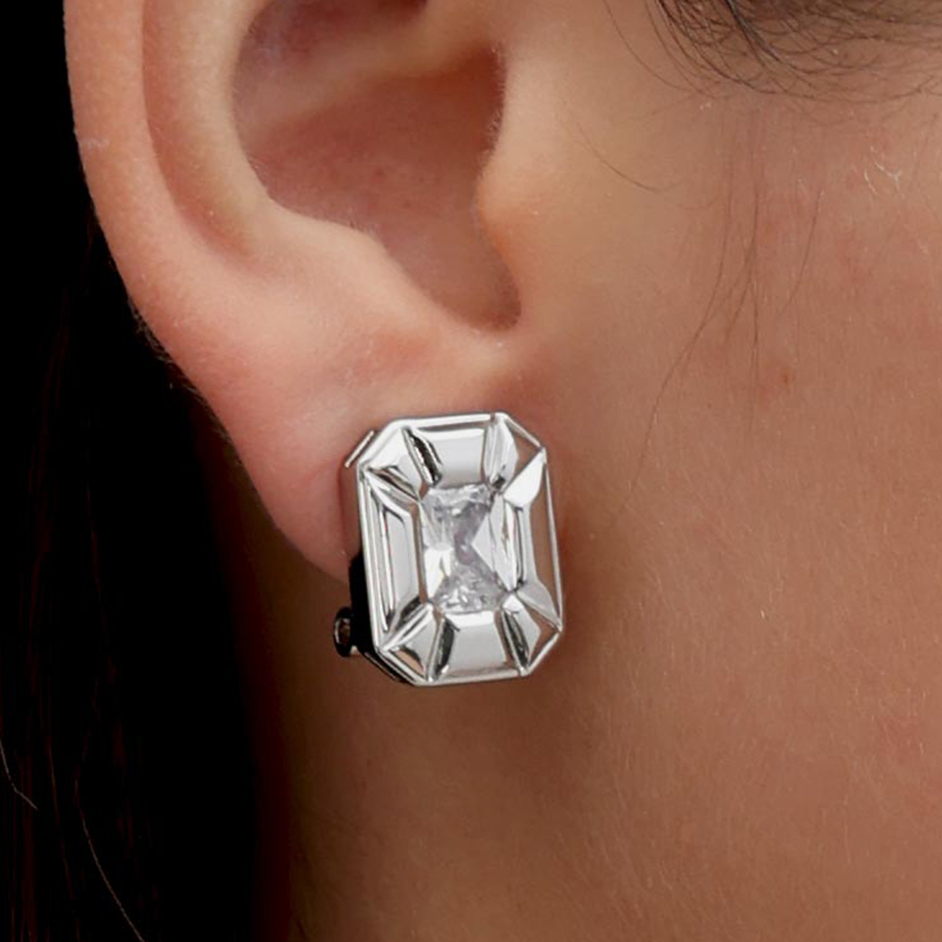RSNY Redeen Styling Earrings - RSNY R2116A 铜镀铑/银耳针 约15*18*5mm 钻石型设计元素/时尚感几何造型/轻量化镂空工艺/微厚重精巧质感
