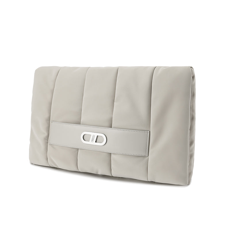 RSNY Nappy Nappy Cloud Clutch Bag - RSNY Length 38 * Width 6 * Height 25cm cow leather, super tactile leather fabric, iconic metal LOGO decoration, main mezzanine, light feel, flip design, genuine leather intervention design