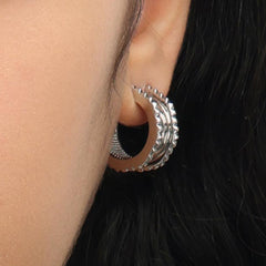 RSNY Diamond Line Earrings - RSNY R2047A Copper Rhodium Plated/S925 Tremella Needle Weight: 9g Size: 20 * 9 * 20mm geometric section modeling/micro-thick and delicate texture/sterling silver high-quality ear needles/mirror-grade Seiko polishing/lightweight brand craftsmanship