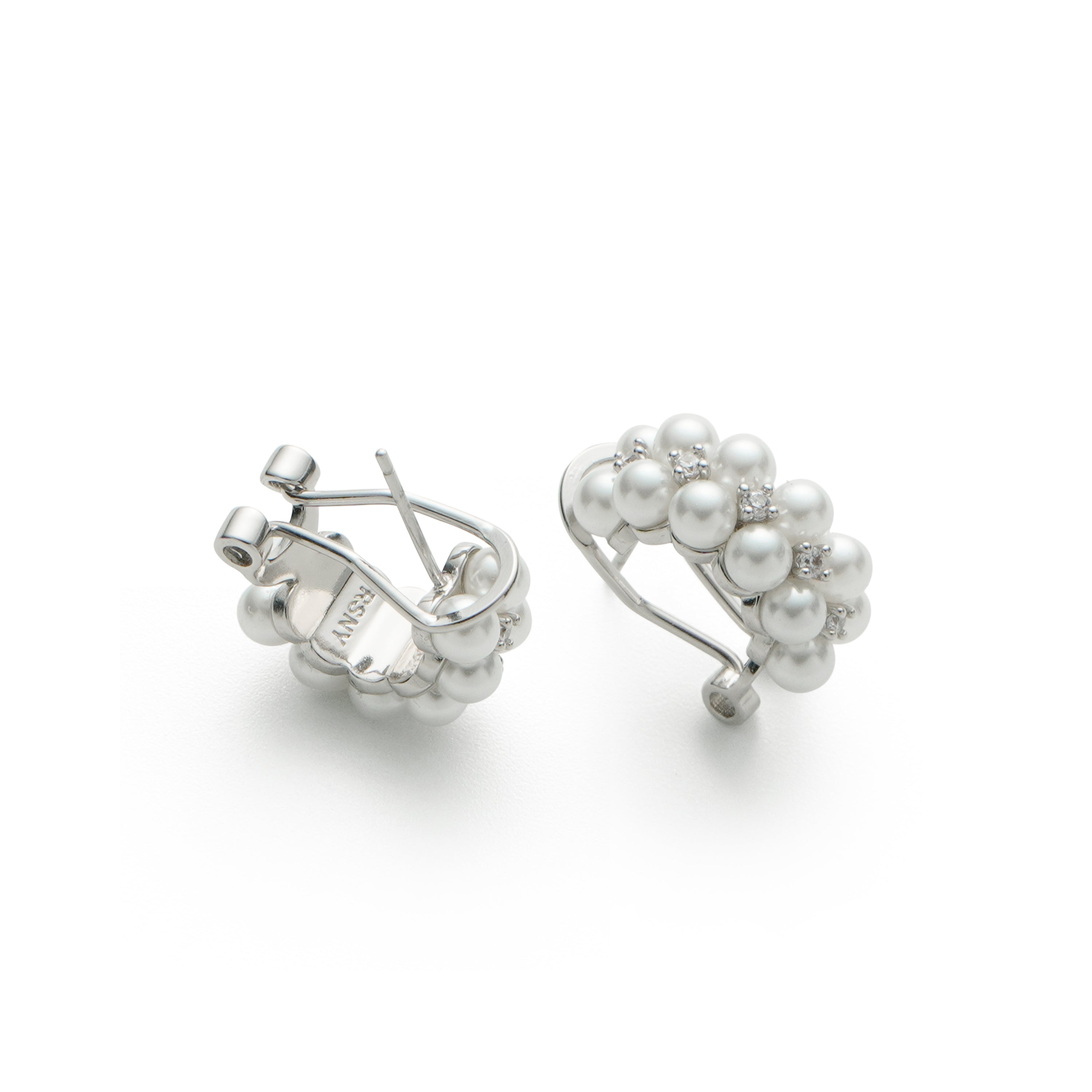 RSNY double pearl earrings - RSNY R2164A 铜镀铑/银耳针 约19*8*13mm 波点型设计元素/时尚感几何造型/优选精品级贝珠/精致感细节处理