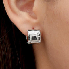RSNY Diamond Textured Earrings - RSNY R2111A 铜镀铑/银耳针 约12*15*15mm 时尚感几何造型/镜面级精工抛光/精致感细节处理/钻石级精巧切面