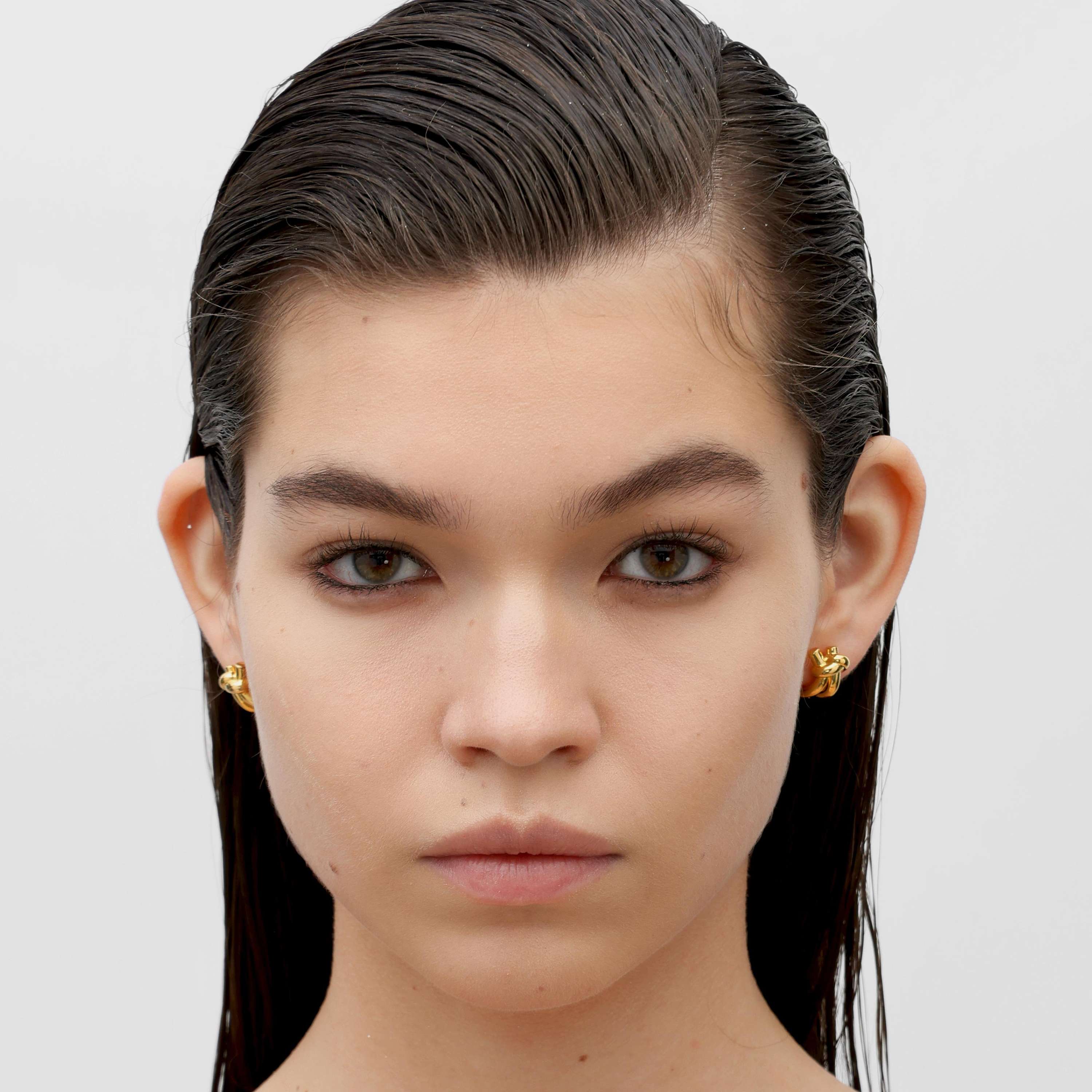 RSNY knot earrings - RSNY R2032B 铜镀金/S925银耳针/品牌耳堵 重量:7.8g 约17*11*9mm 立体感几何设计/精致感细节处理/纯银高品质耳针/镜面级精工抛光/轻量化品牌工艺