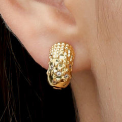 RSNY Diamond Textured Earrings - RSNY R2140B 铜镀金/银耳针 约8*16*17mm 钻石纹设计元素/时尚感几何造型/镜面级精工抛光/纯银高品质耳针