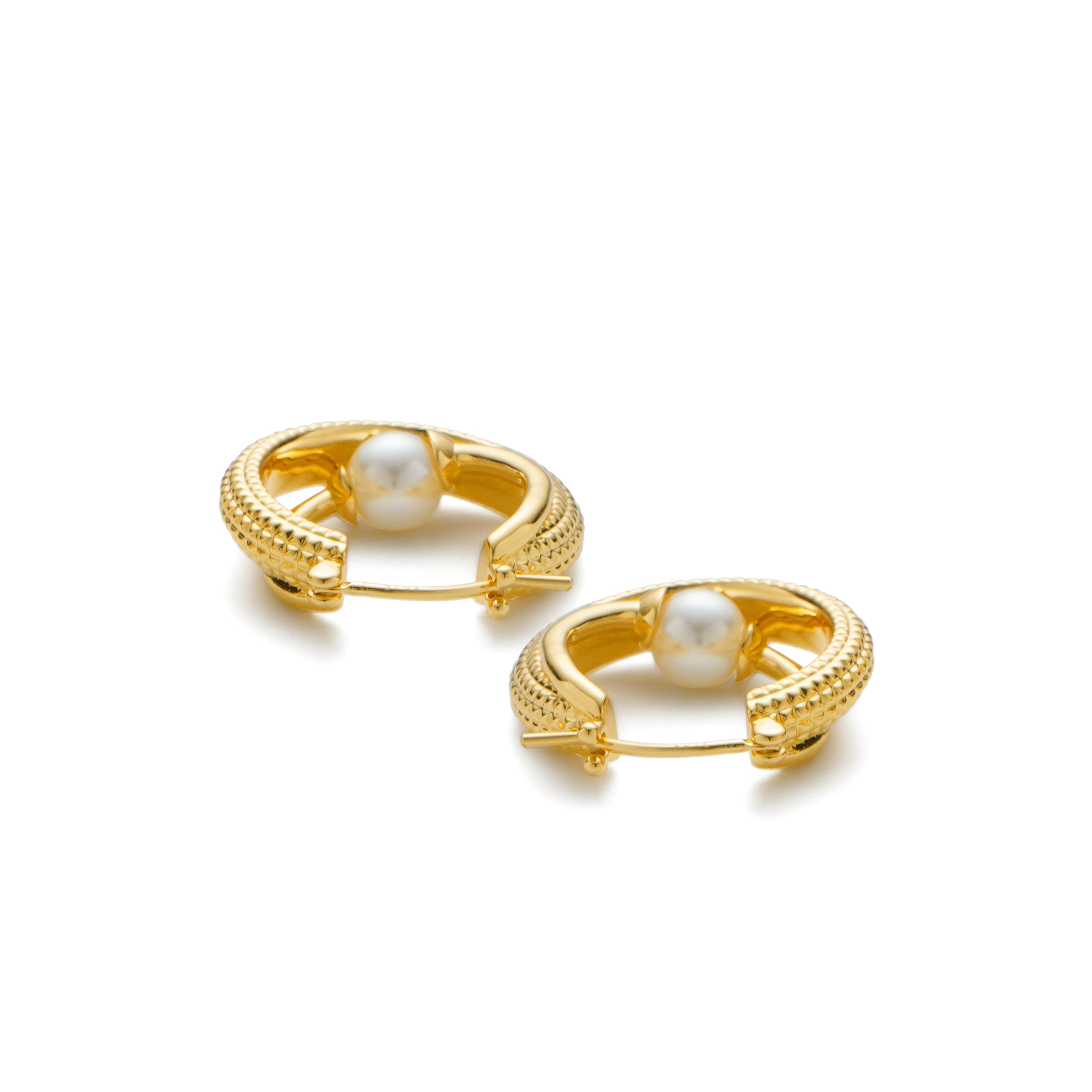 RSNY double pearl earrings - RSNY R2139B 铜镀金/银耳针 约6*22*23mm 钻石纹设计元素/时尚感几何造型/优选精品级贝珠/精致感细节处理