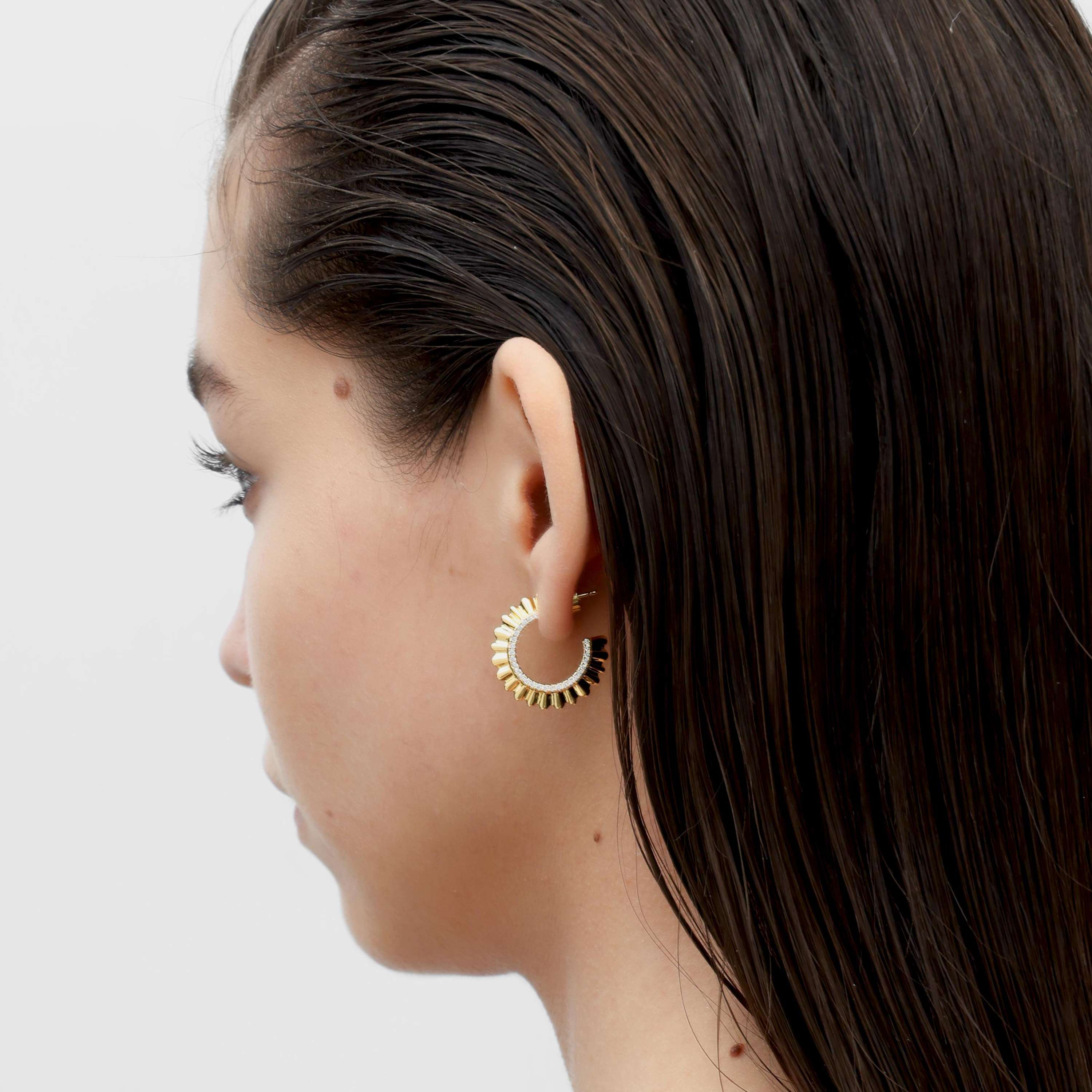 RSNY pleated earrings - RSNY R2138B 铜镀金/银耳针 约3*23*23mm 波纹感设计元素/几何感切面造型/微厚重精巧质感/纯银高品质耳针