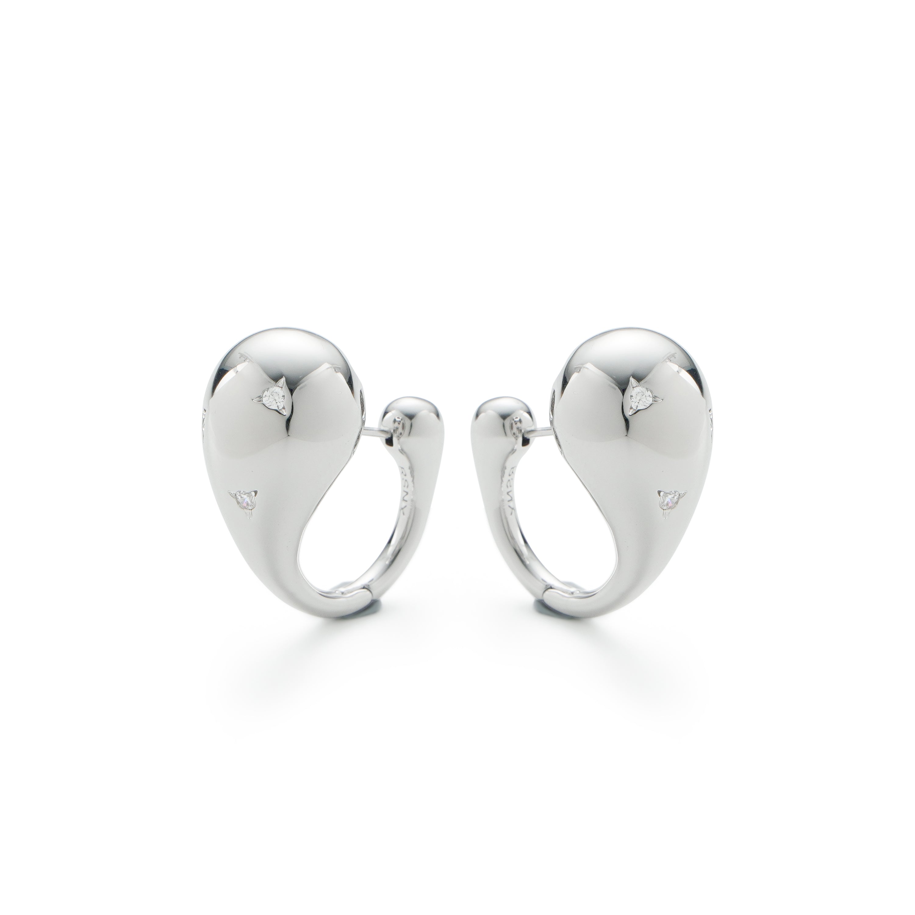 RSNY geometric streamlined earrings - RSNY R2160A 铜镀铑/银耳针 约14*23*26mm 不规则设计元素/时尚感几何造型/镜面级精工抛光/微厚重精巧质感
