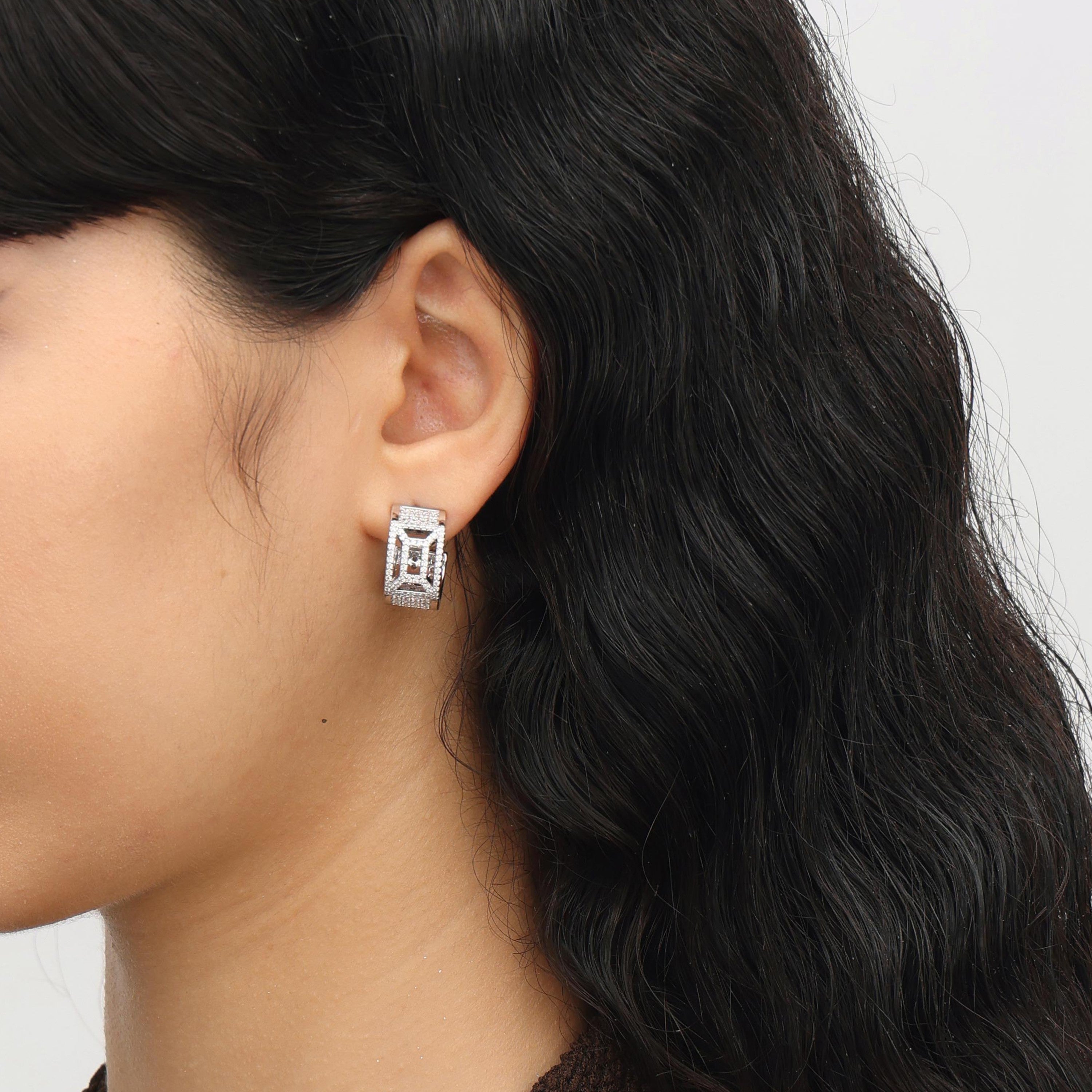 RSNY hollow geometric line earrings - RSNY R2102A Copper Rhodium Plated/Tremella Needle Size: 10 * 20 * 20mm geometric section modeling/mirror-level precision polishing/pure manual inlay technology/lightweight hollowing process