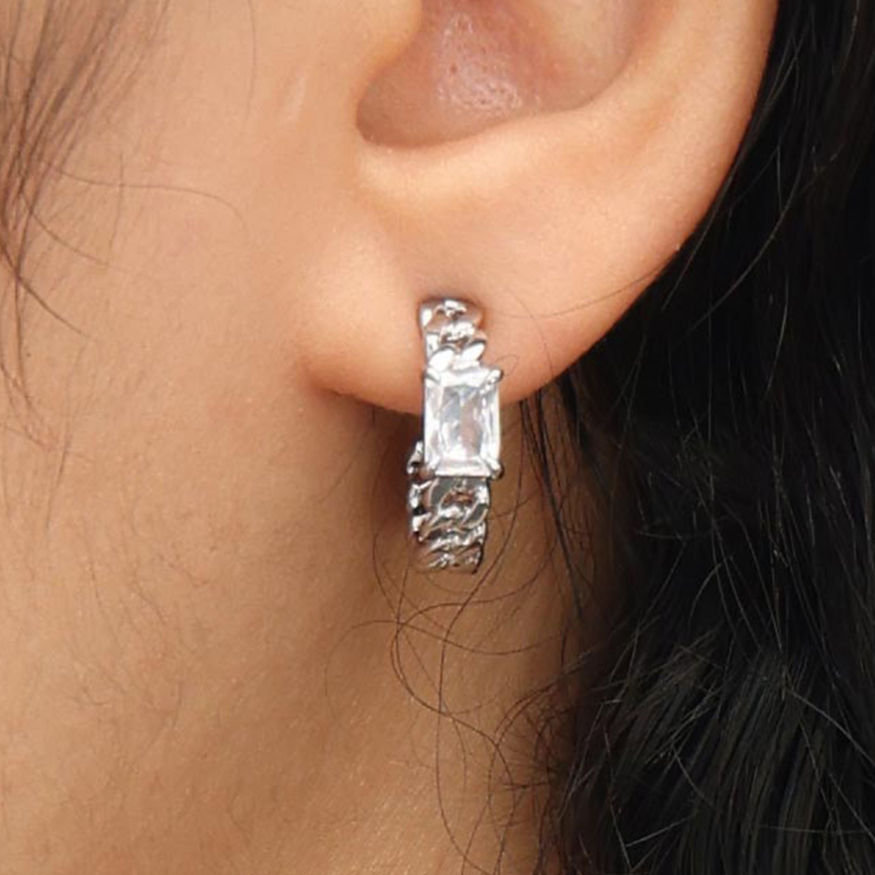 RSNY princess square chain earrings - RSNY R2106A 铜镀铑/银耳针 约6*19*20mm 几何感切面造型/镜面级精工抛光/精致感细节处理/精选优质仿钻石