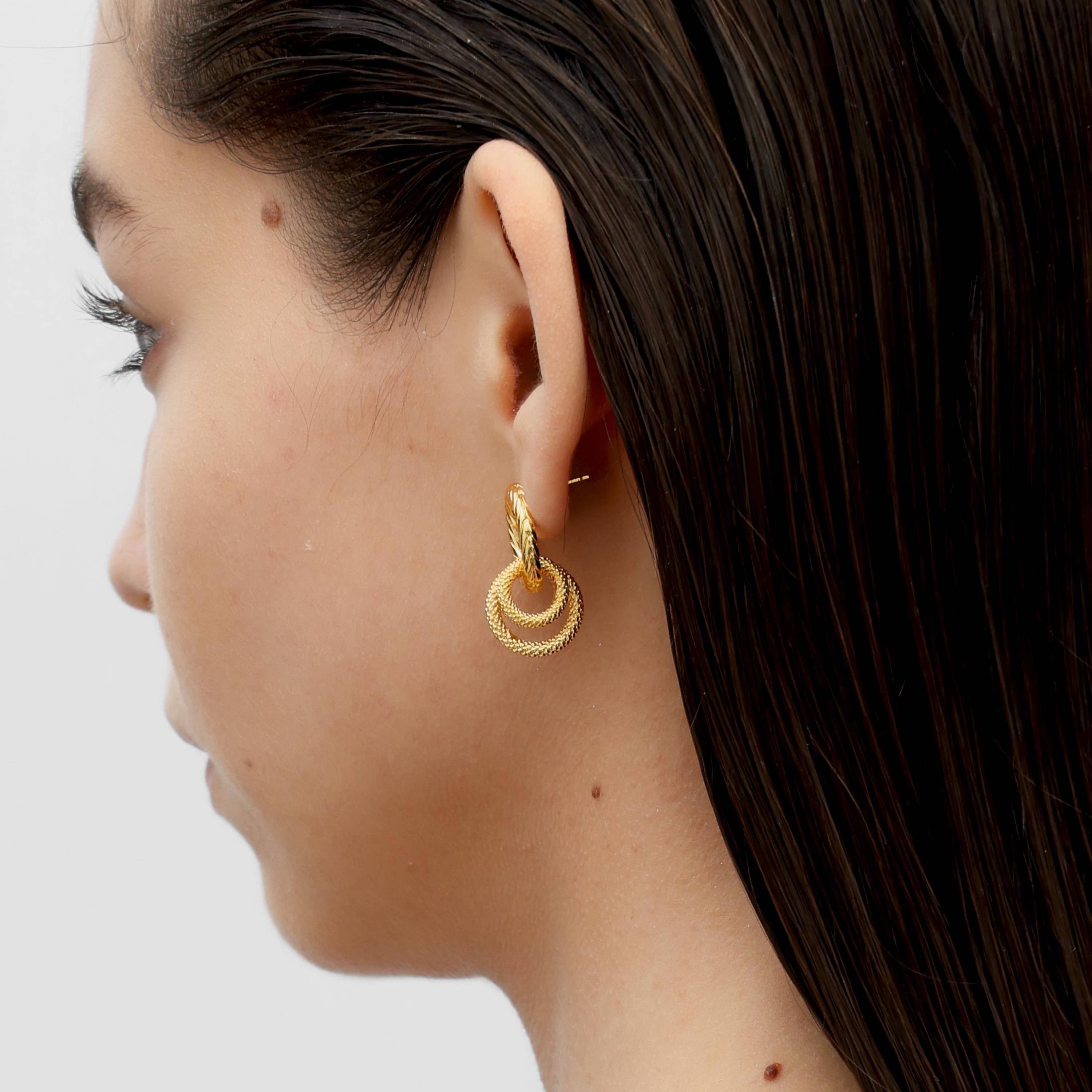 RSNY ring stud earrings - RSNY R2057B 铜镀金/银耳针约18*28*16mm 几何缠绕感元素/轻量化品牌工艺/精致感细节处理/纯银高品质耳针