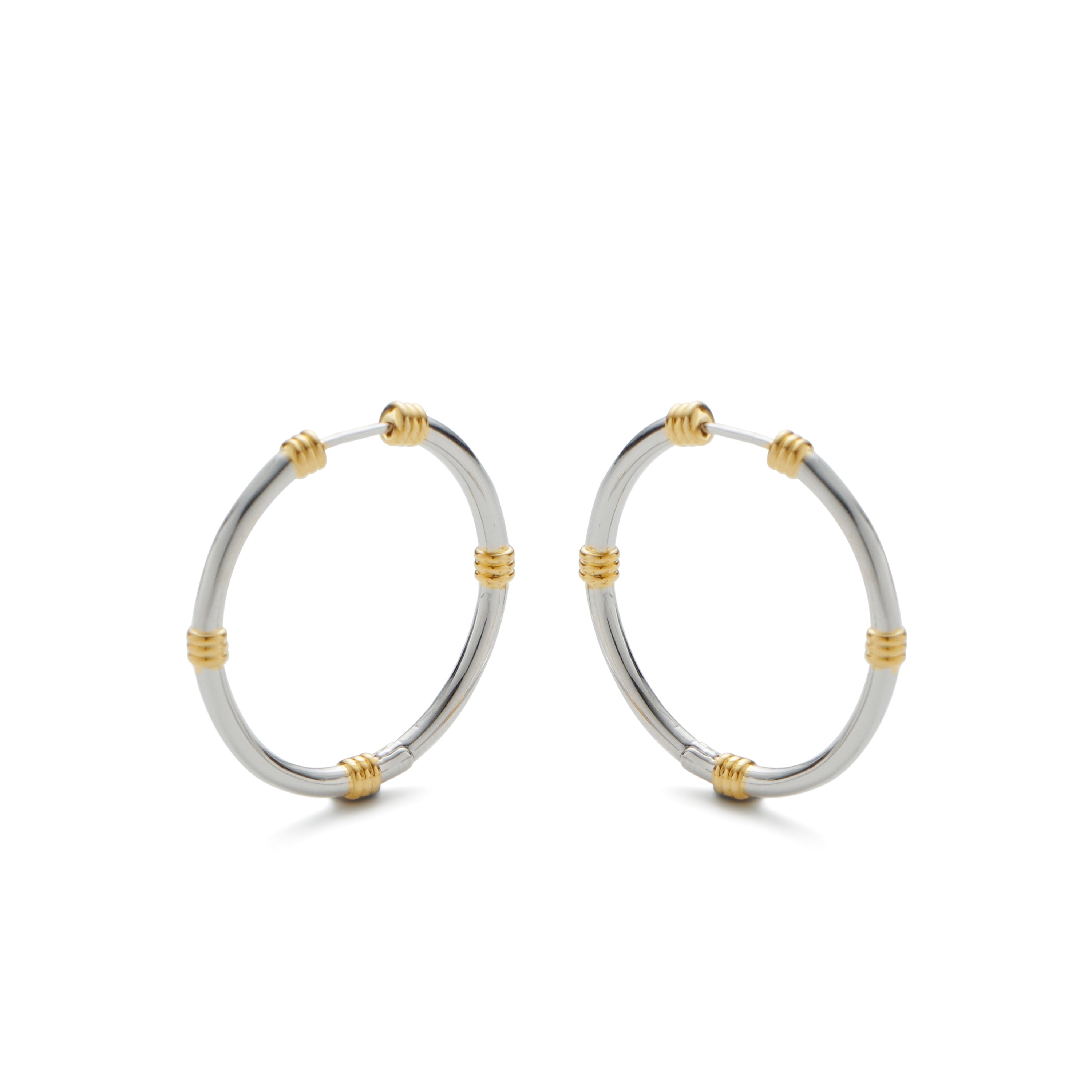 RSNY Simple Roman Earrings - RSNY R2137A 铜镀铑/银耳针 约3*31*31mm 时尚绕圈纹设计/双色奢品级电镀/几何感切面造型/精致感细节处理