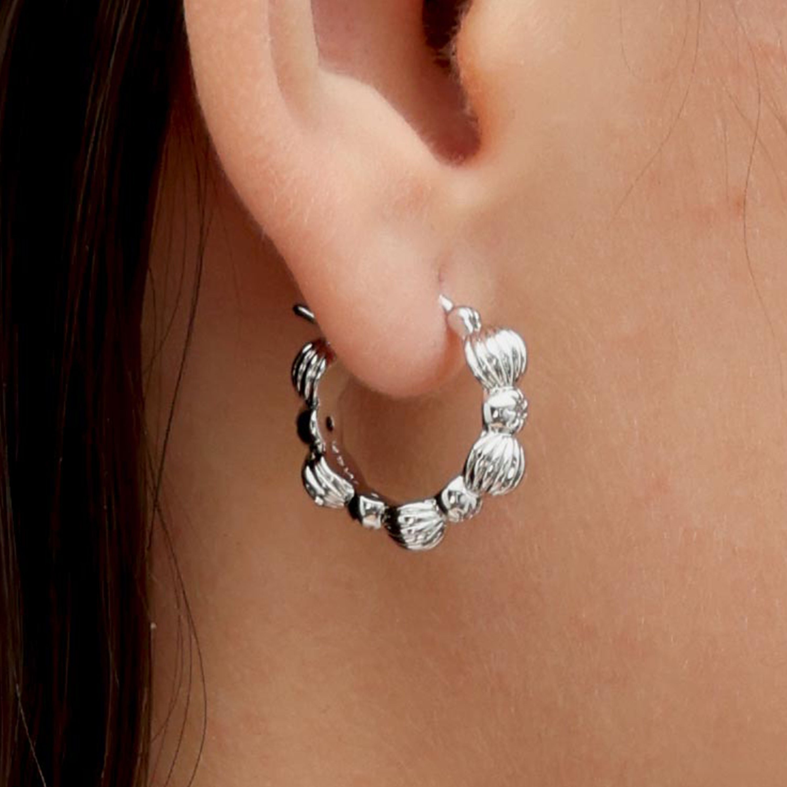 RSNY simple styling earrings - RSNY R2148A 铜镀铑/银耳针 约5*20*20mm 几何缠绕感元素/通勤款简约造型/纯手工精雕工艺/纯银高品质耳针