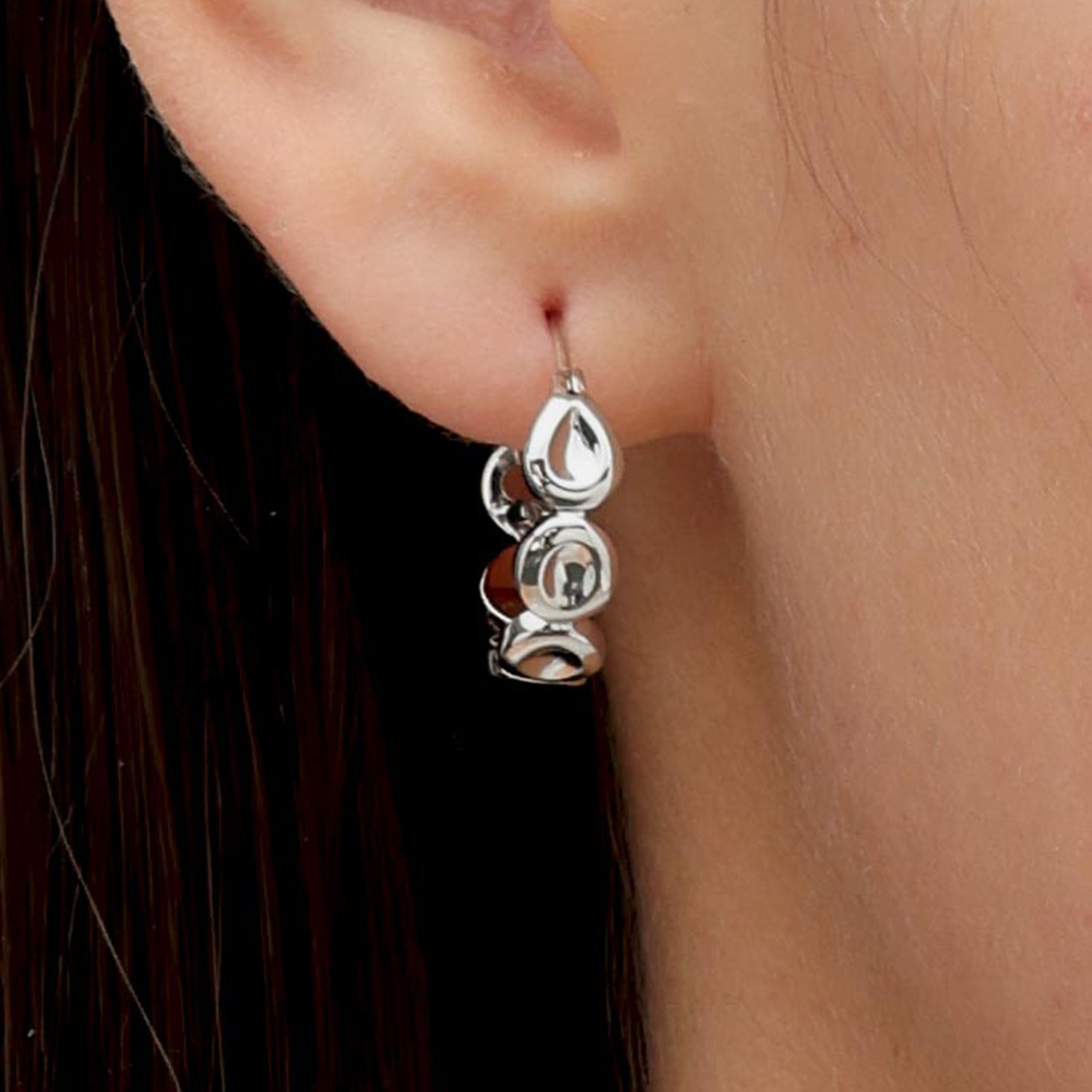 RSNY simple styling earrings - RSNY R2105A 铜镀铑/银耳针 约19*6*19时尚绕圈纹设计/镜面级精工抛光/轻量化品牌工艺/纯银高品质耳针
