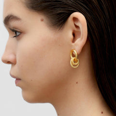 RSNY ring stud earrings - RSNY R2057B 铜镀金/银耳针约18*28*16mm 几何缠绕感元素/轻量化品牌工艺/精致感细节处理/纯银高品质耳针