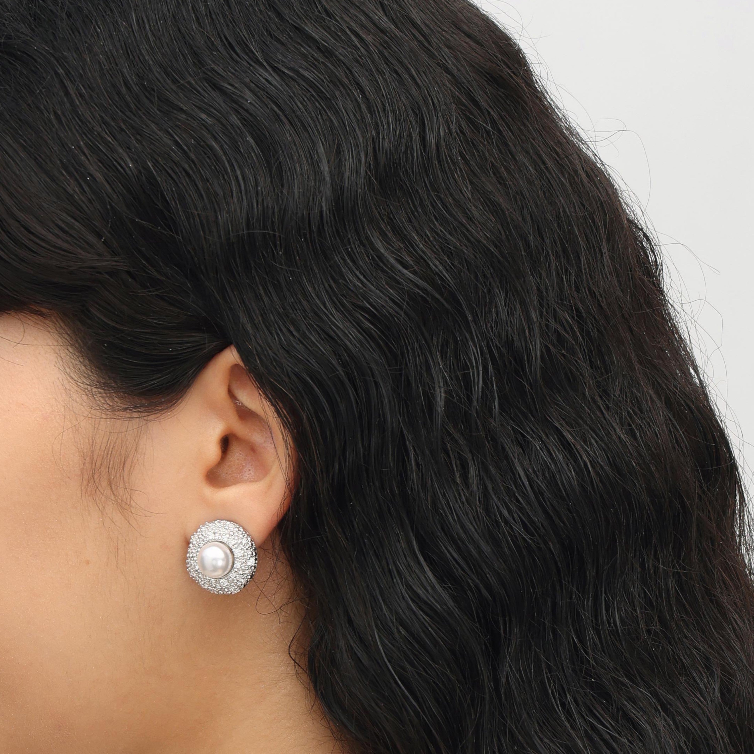 RSNY Shiny Pearl Stud Earrings - RSNY R2086A Copper Rhodium Plated/Tremella Needle Size: 20 * 20 * 11mm Preferred boutique beads/pure hand-inlaid skills/lightweight hollowing process/high toughness spring ear buckle