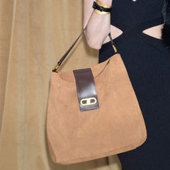 RSNY The Audrey Bag - Large - RSNY Length 36 * Width 10 * Height 35cm Shoulder strap 40cm net size brown cow leather, brown cow suede leather, iconic metal LOGO decoration, main interlayer