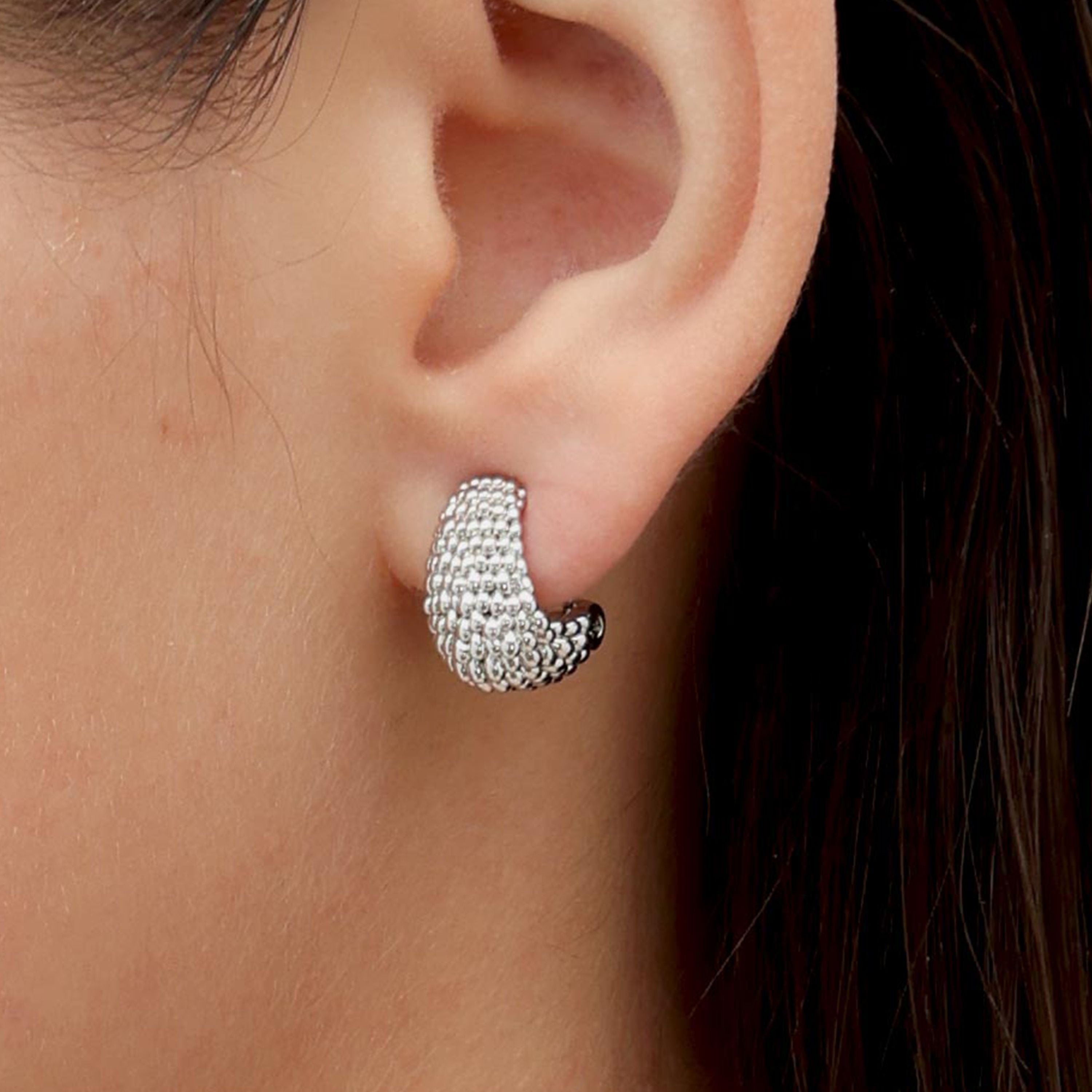 RSNY Roman style earrings - RSNY R2136A 铜镀铑/银耳针 约10*17*14mm 钻石纹设计元素/时尚感几何造型/轻量化品牌工艺/高韧性弹簧耳扣