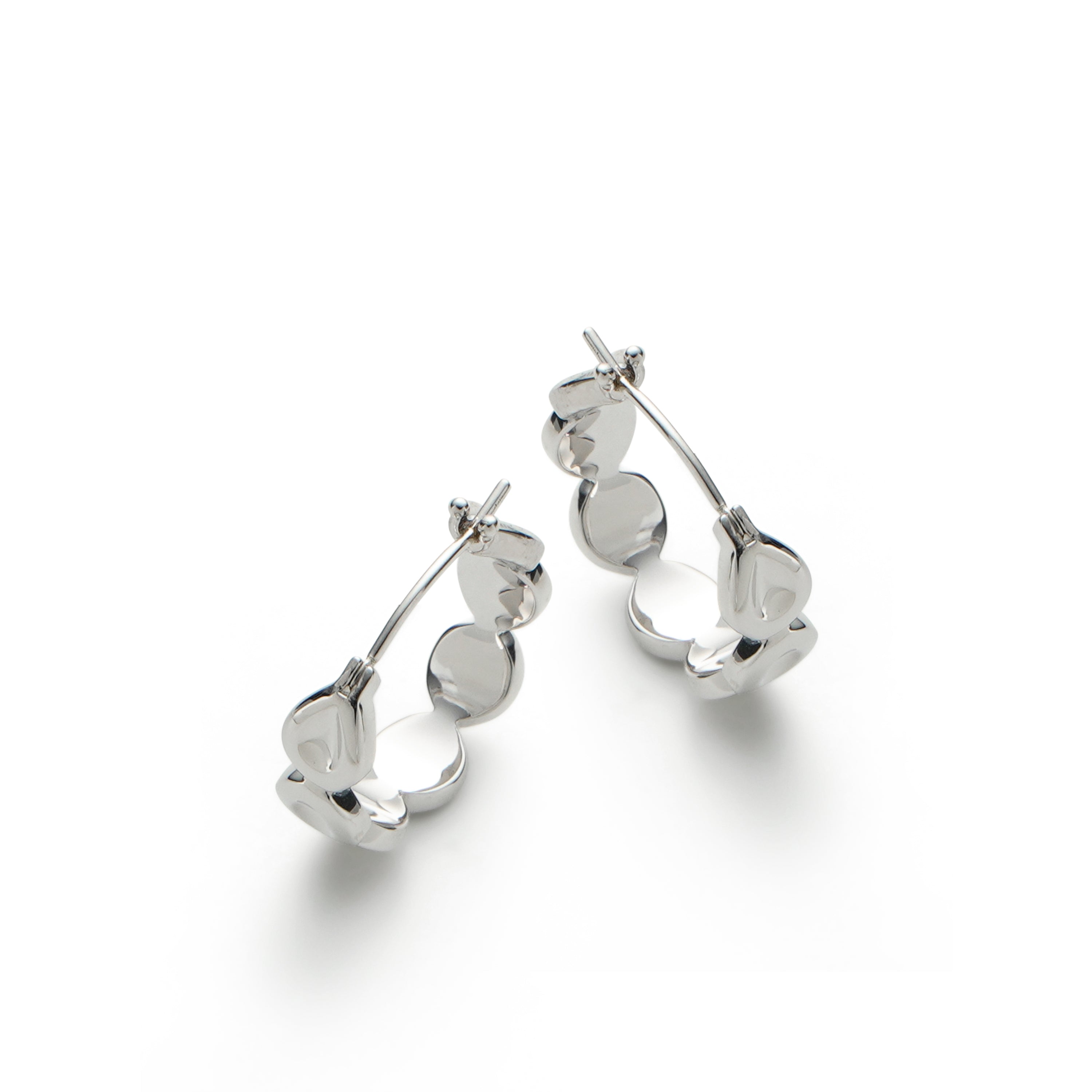 RSNY simple styling earrings - RSNY R2105A 铜镀铑/银耳针 约19*6*19时尚绕圈纹设计/镜面级精工抛光/轻量化品牌工艺/纯银高品质耳针